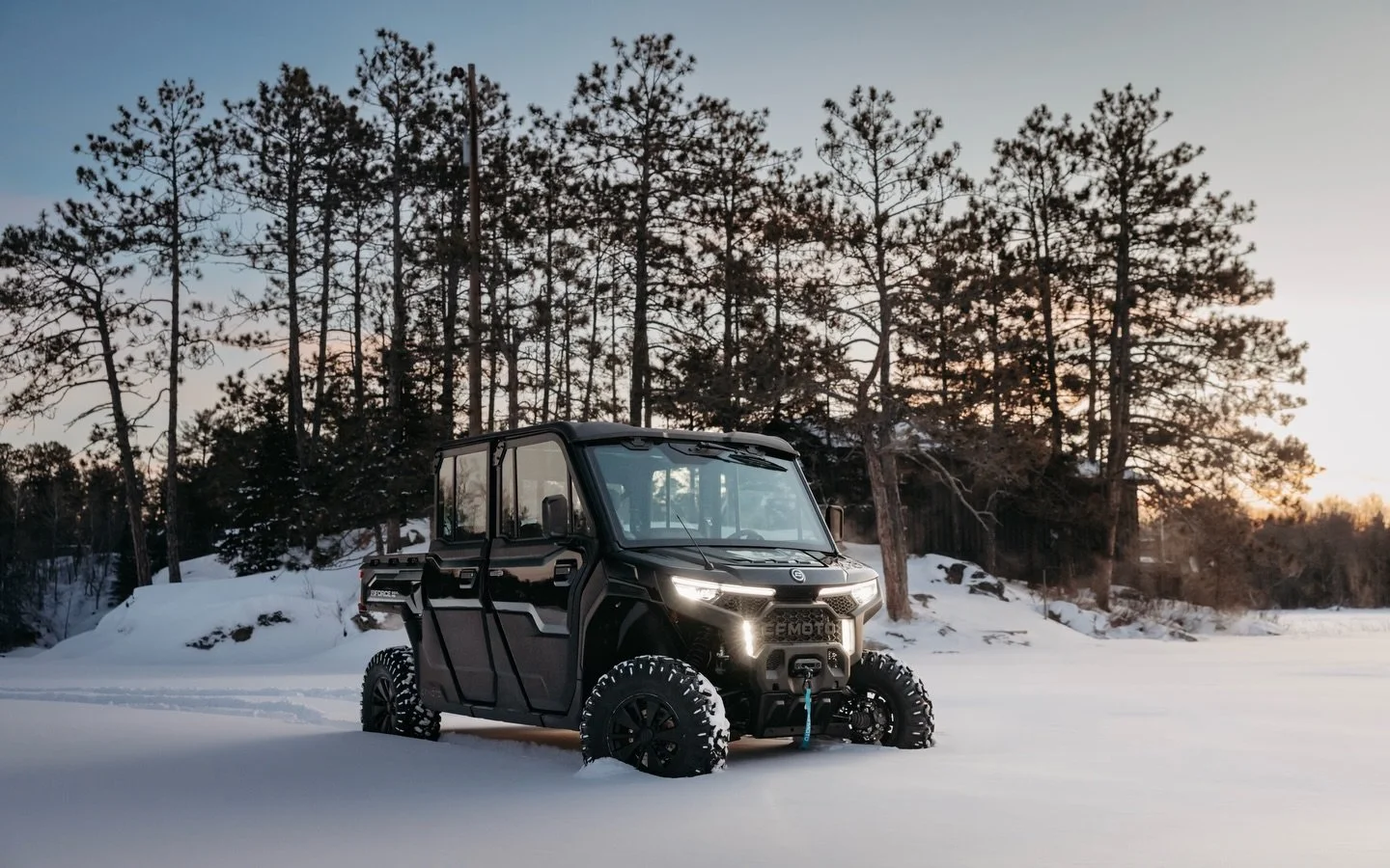 Forever chasing the light. 

Client @cfmoto_usa 
Production: @rally_studios_official 
Director: @anthonyjaska 
Producer: @mattroussin 
Photographer: 🤟🏼
DP: @spencersulflow 
1sr AC: @dfortin13 
Gaffer: @getagrippictures