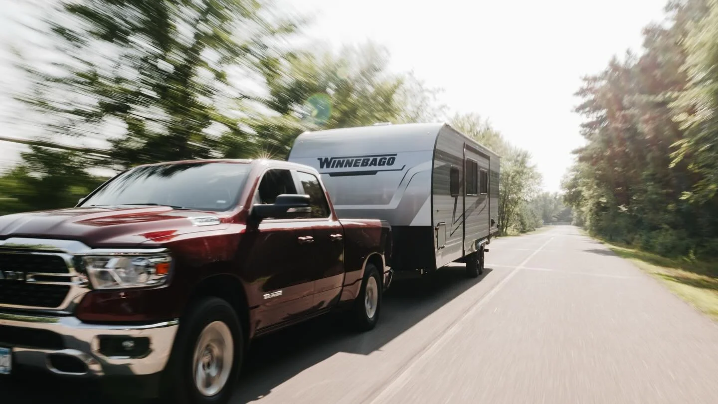 Ripping some back roads with the Winnebago Access. @rally_studios_official for @winnebagorvs

Production: @rally_studios_official
Director: @anthonyjaska
Producer: @mattroussin
DP: @spencersulflow
Gaff: @thomas.vandendolder
Photography: @russellheete