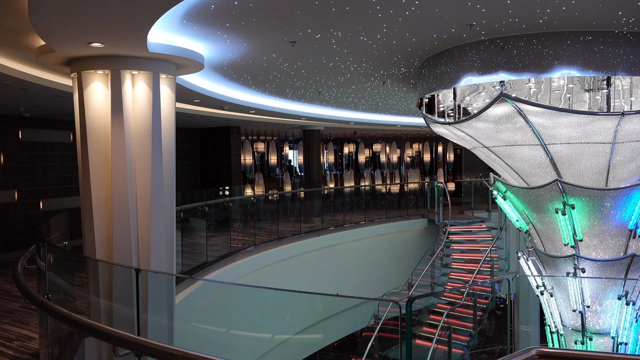 Chandelier of the Norwegian Bliss