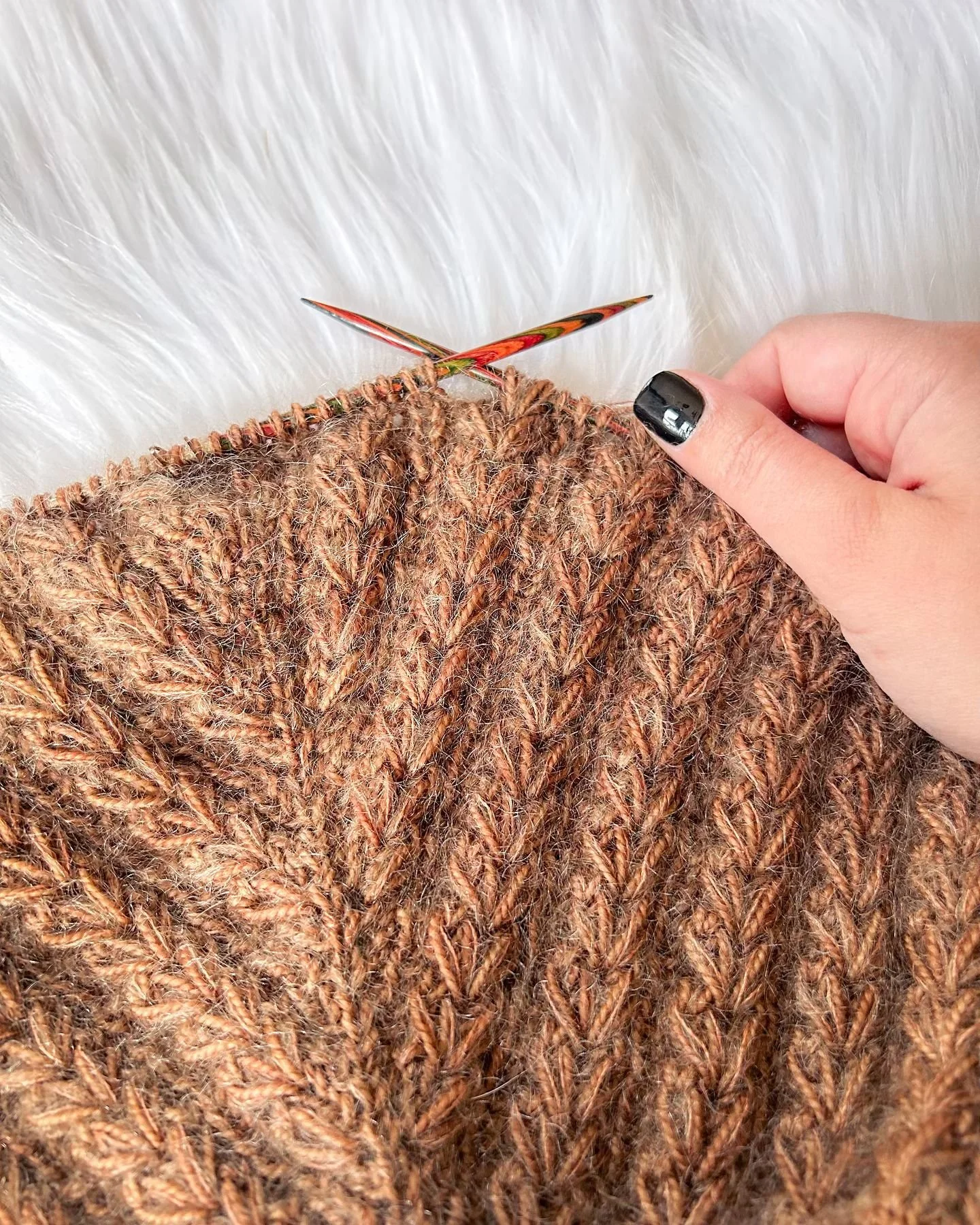 Slow Sunday = sweater knitting.

#cargillsweater #sweater #sweaterknitting #knittersofinstagram #knitstagram #knittersofig #knittersgonnaknit #knitknitknit #knitsweater #knitstagram #mohair #knit #knitting #knittinginspiration #knittinginspo #knitspi