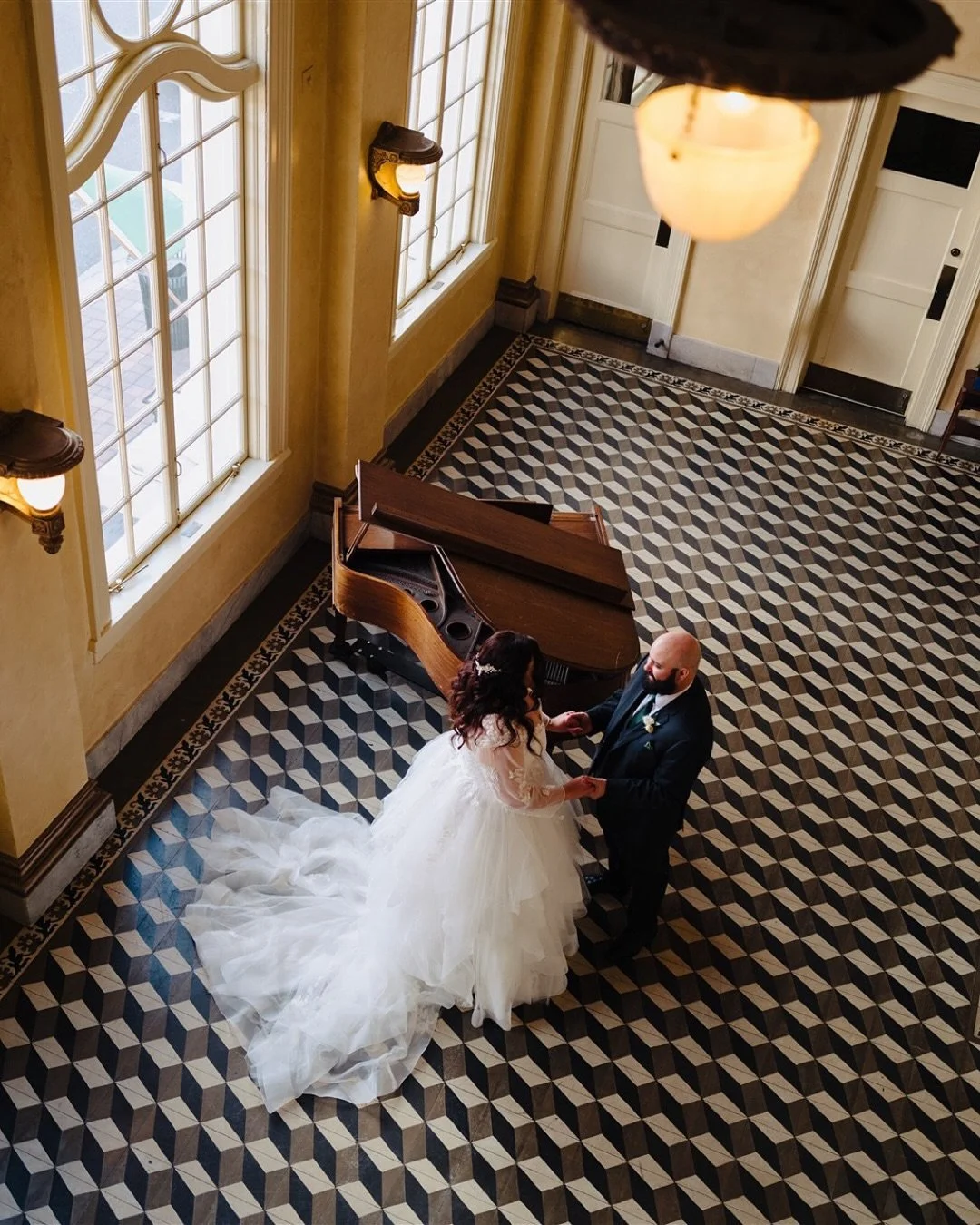A quiet first look inside The Italian Club of Tampa, just them surrounded by history and warmth. The kind of moment that reminds you why you do this. We wandered through Ybor after, chasing light and laughter until the sun dipped low.

Venues: @itali
