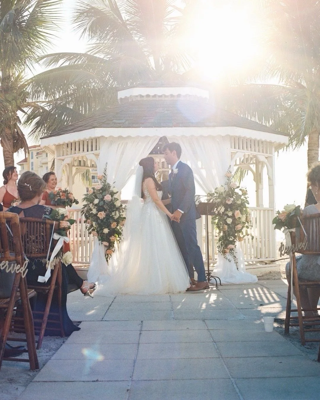 The blue suit.
Dad&rsquo;s vintage car.
The way they look at each other.
Yeah&hellip; this one had it all.

#TampaWeddingPhotographer #StPeteWeddingPhotographer #FloridaWeddingPhotographer #FilmWeddingPhotography #VintageWeddingStyle