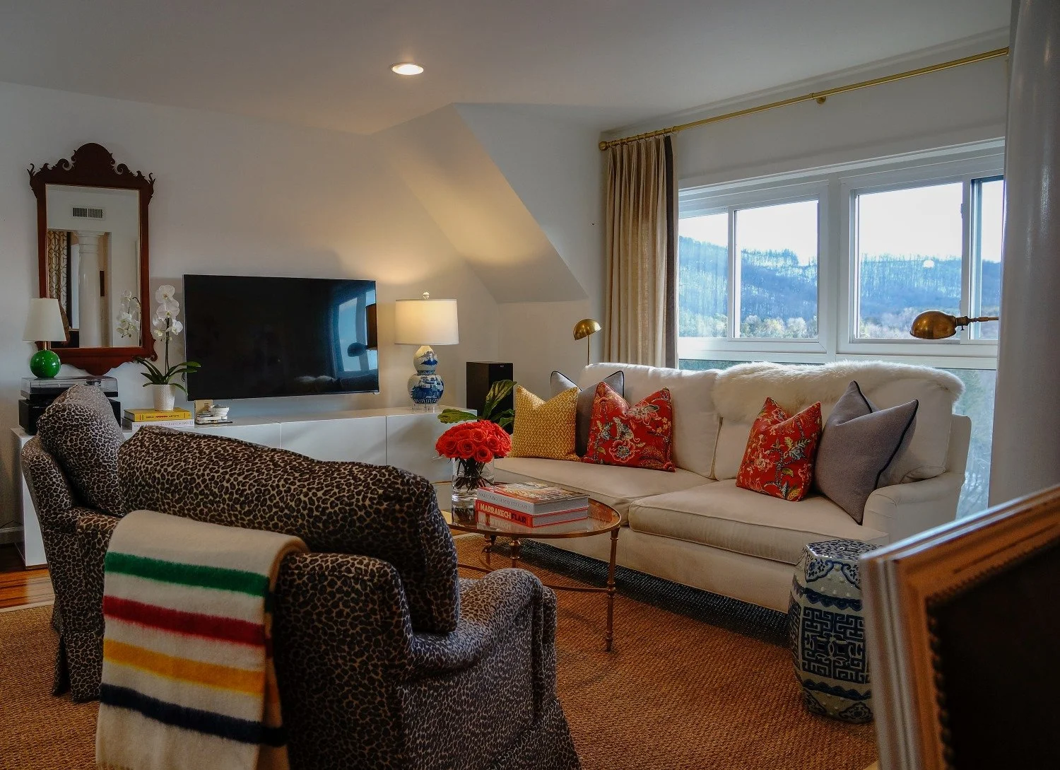 design of a modern classic interior in charlottesville virginia.jpg