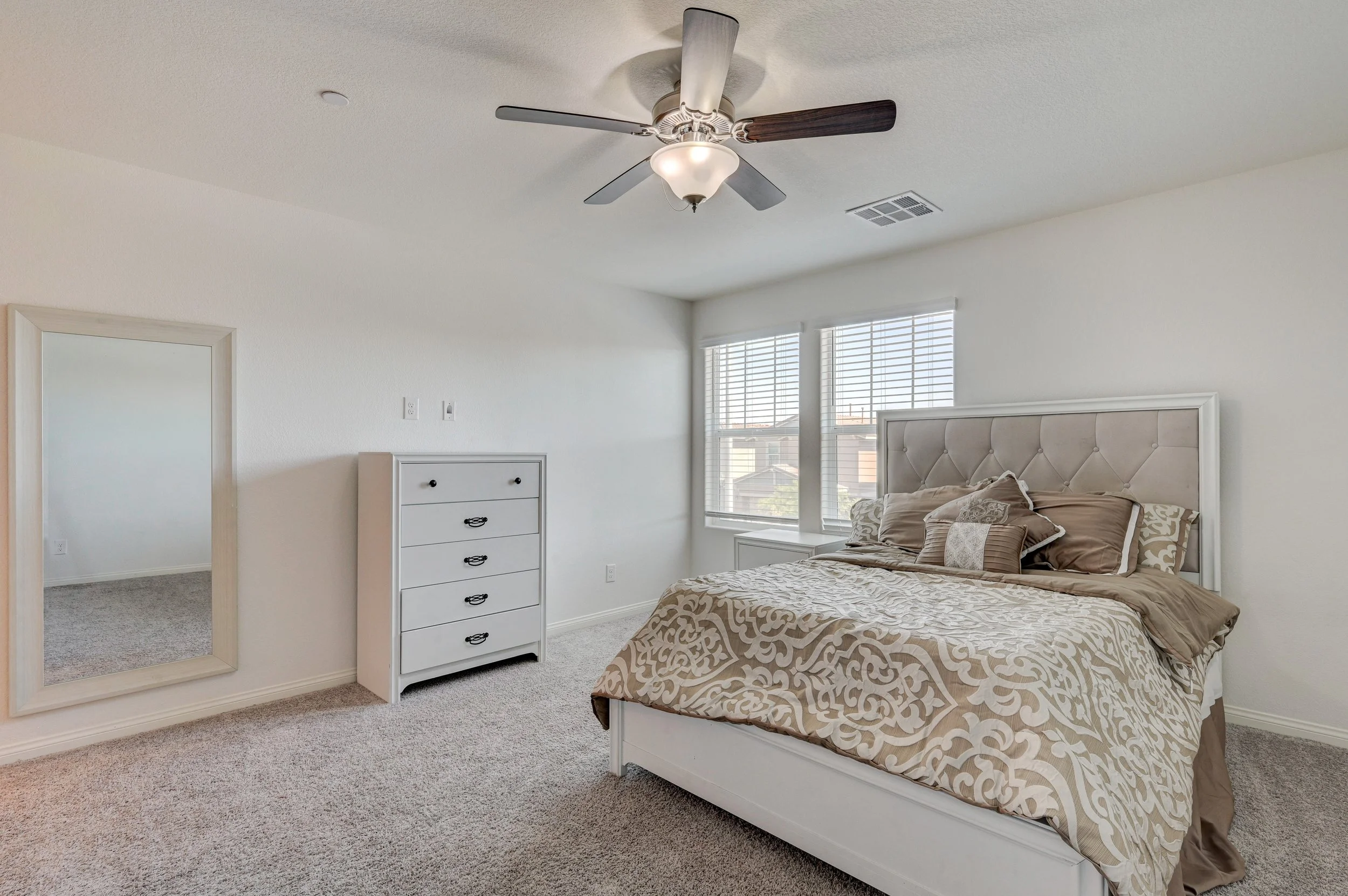 386-Larksong Ave_37.jpg