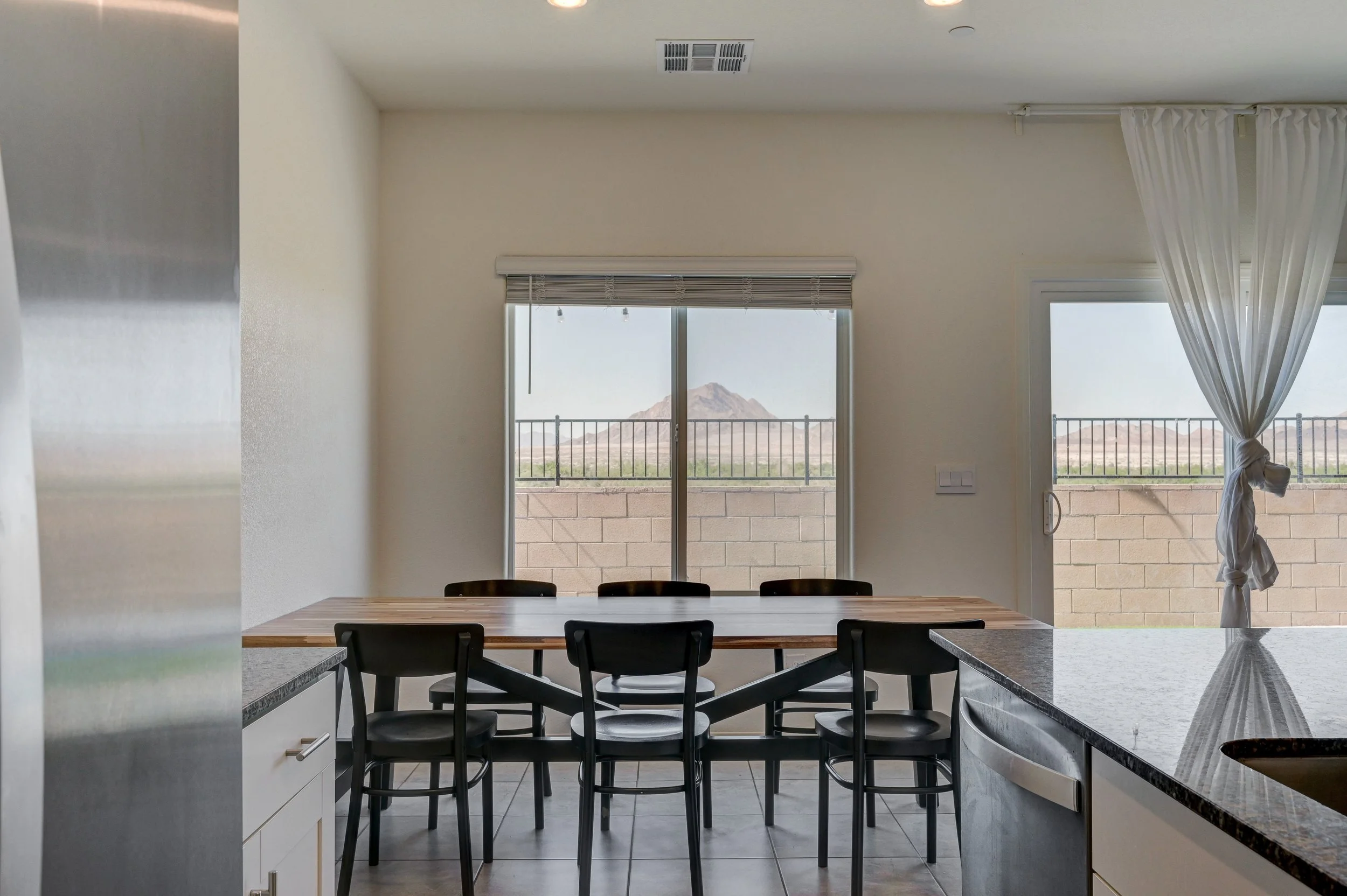386-Larksong Ave_15.jpg