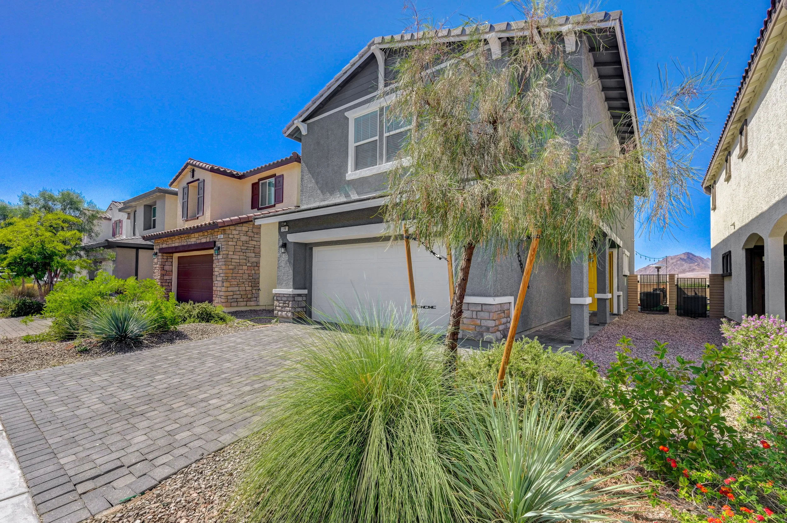 386-Larksong Ave_3.jpg