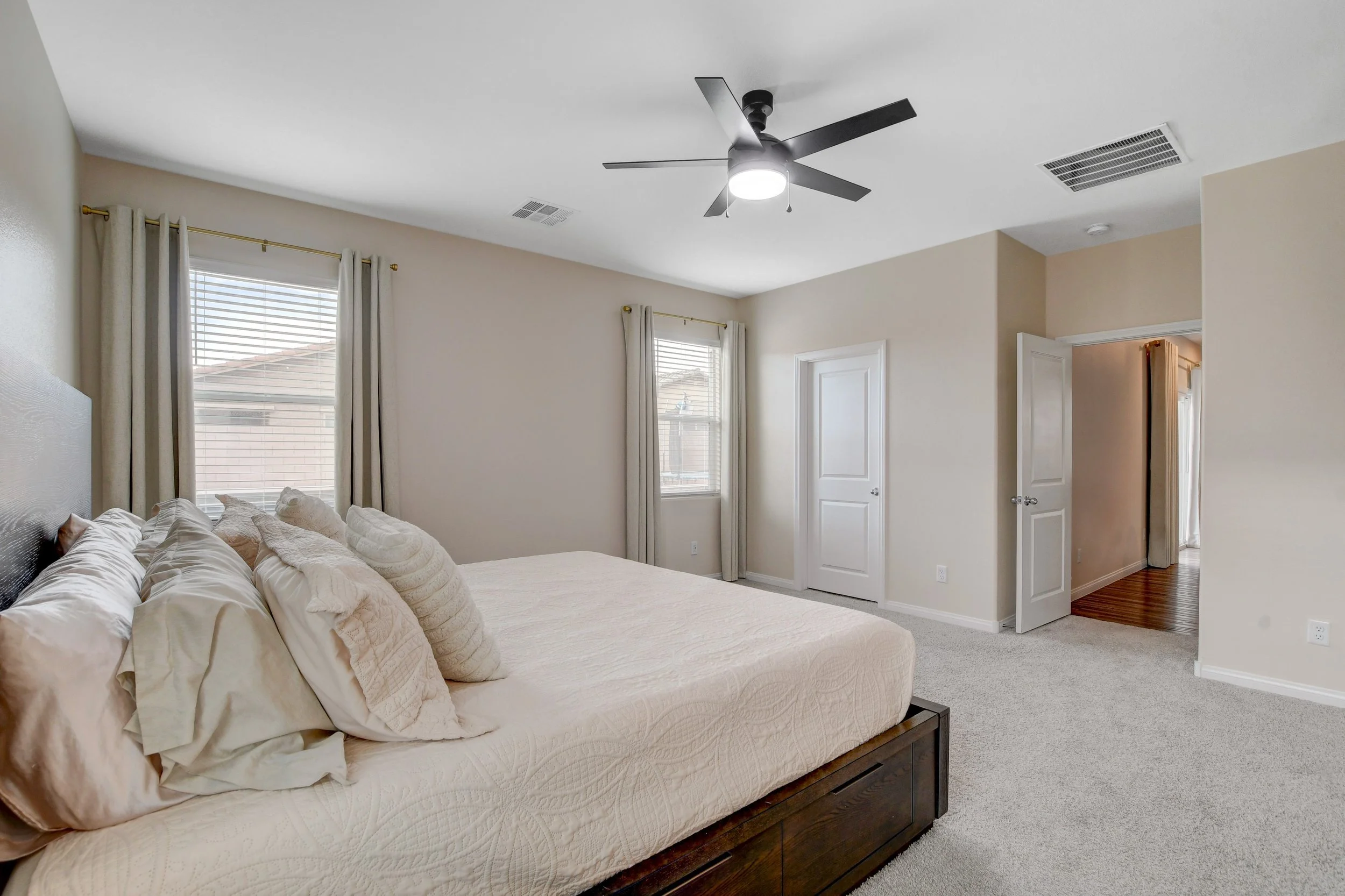 1813 Classic Novel St 036.jpg