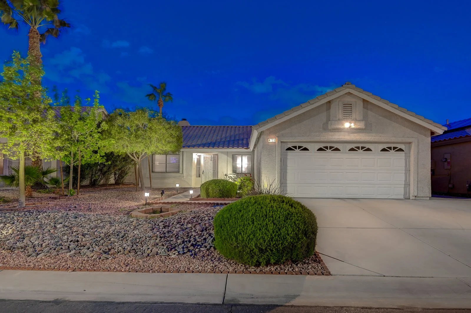 4769 Califa Dr-twilight-13.jpg