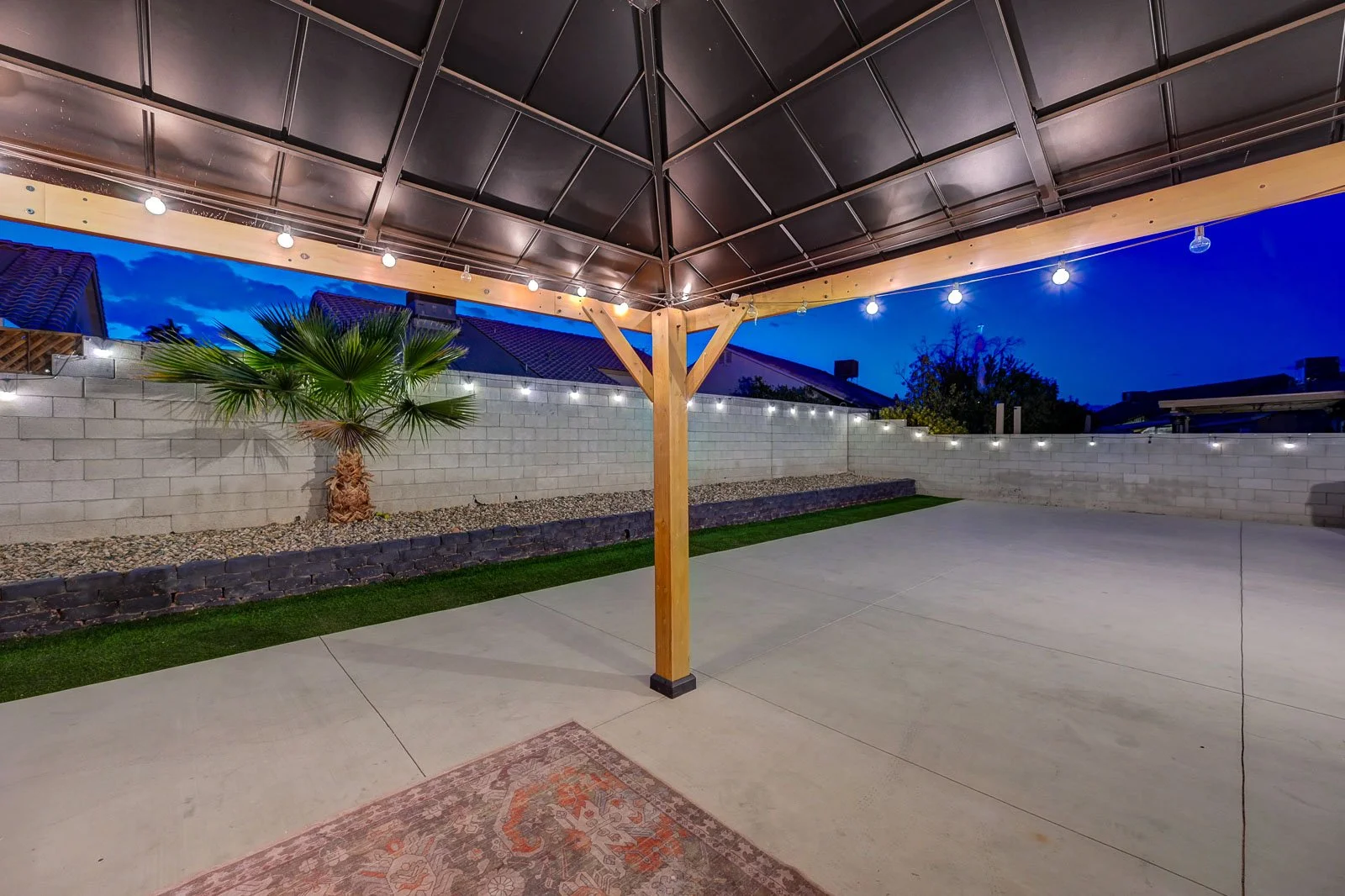 4769 Califa Dr-twilight-7.jpg