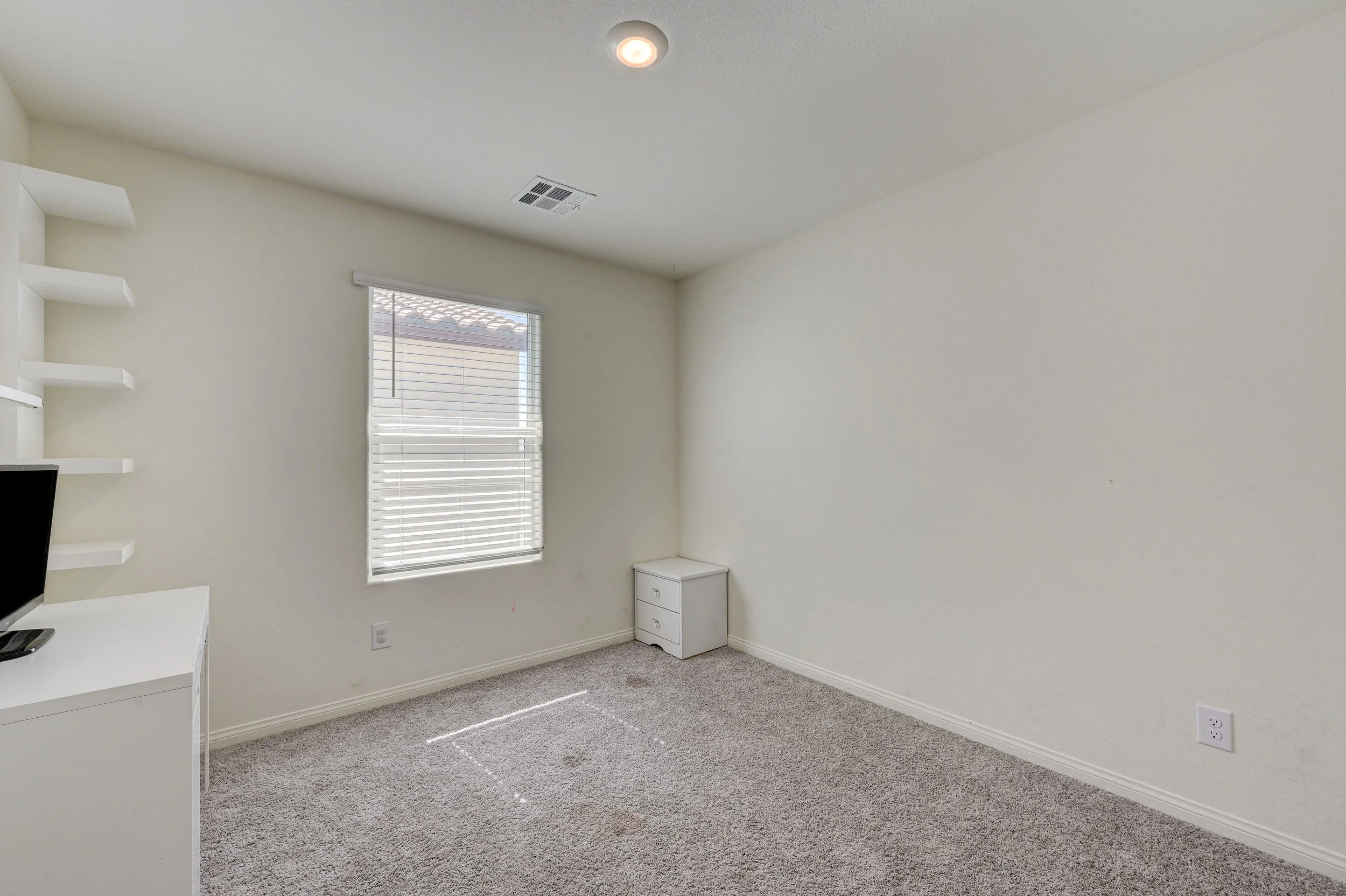 386-Larksong Ave_48.jpg
