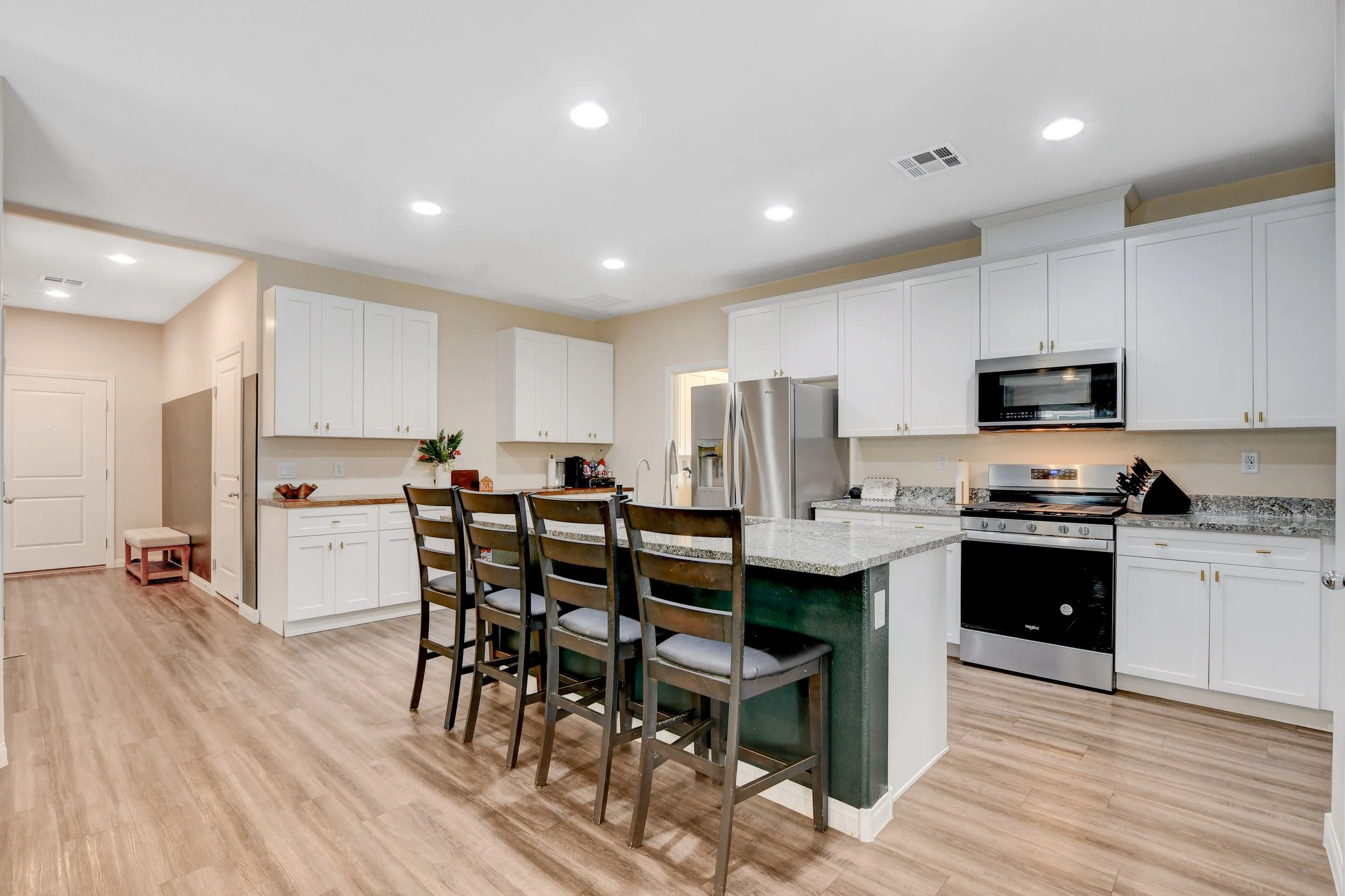 1813 Classic Novel St 020.jpg