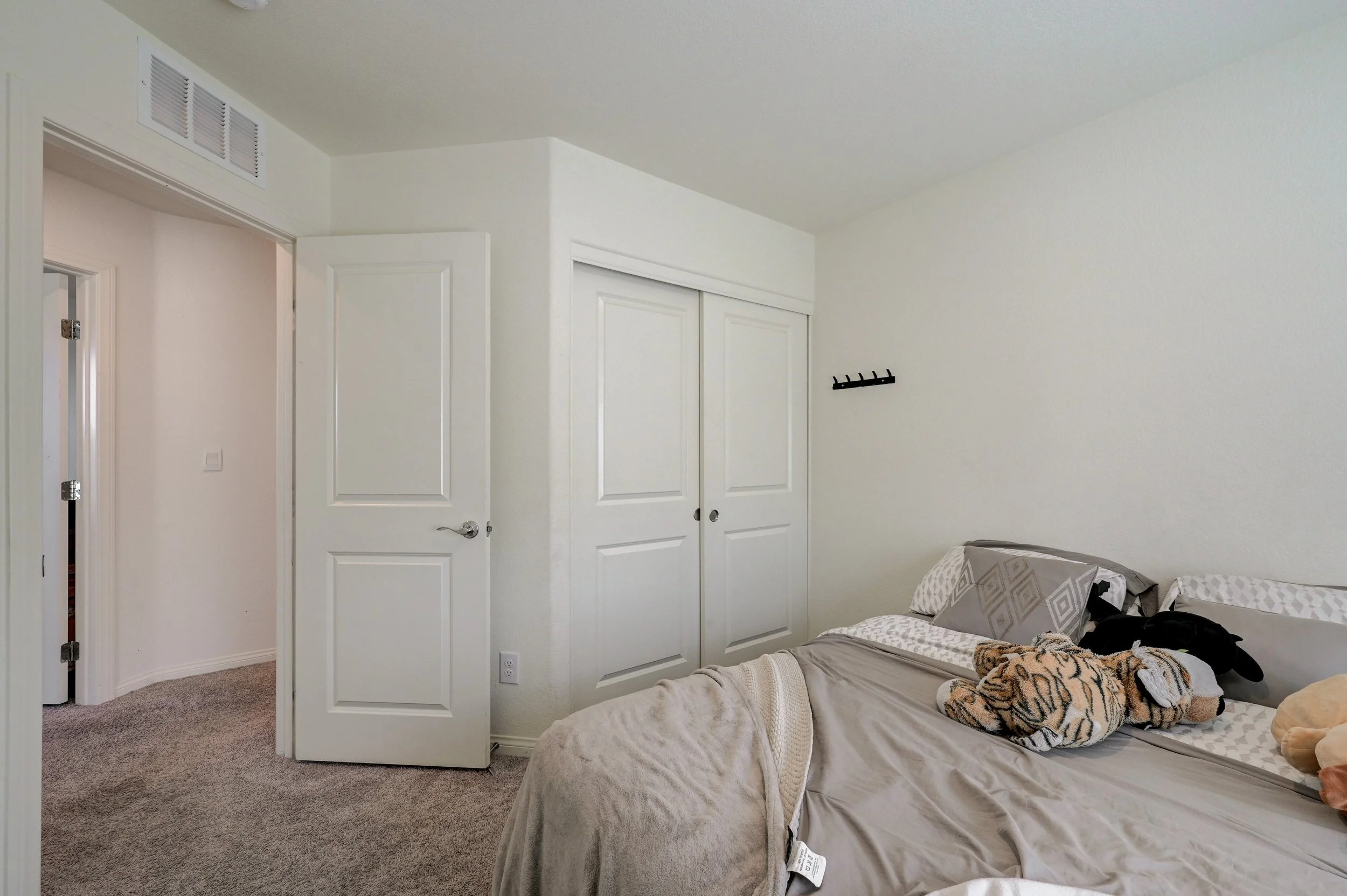 386-Larksong Ave_47.jpg