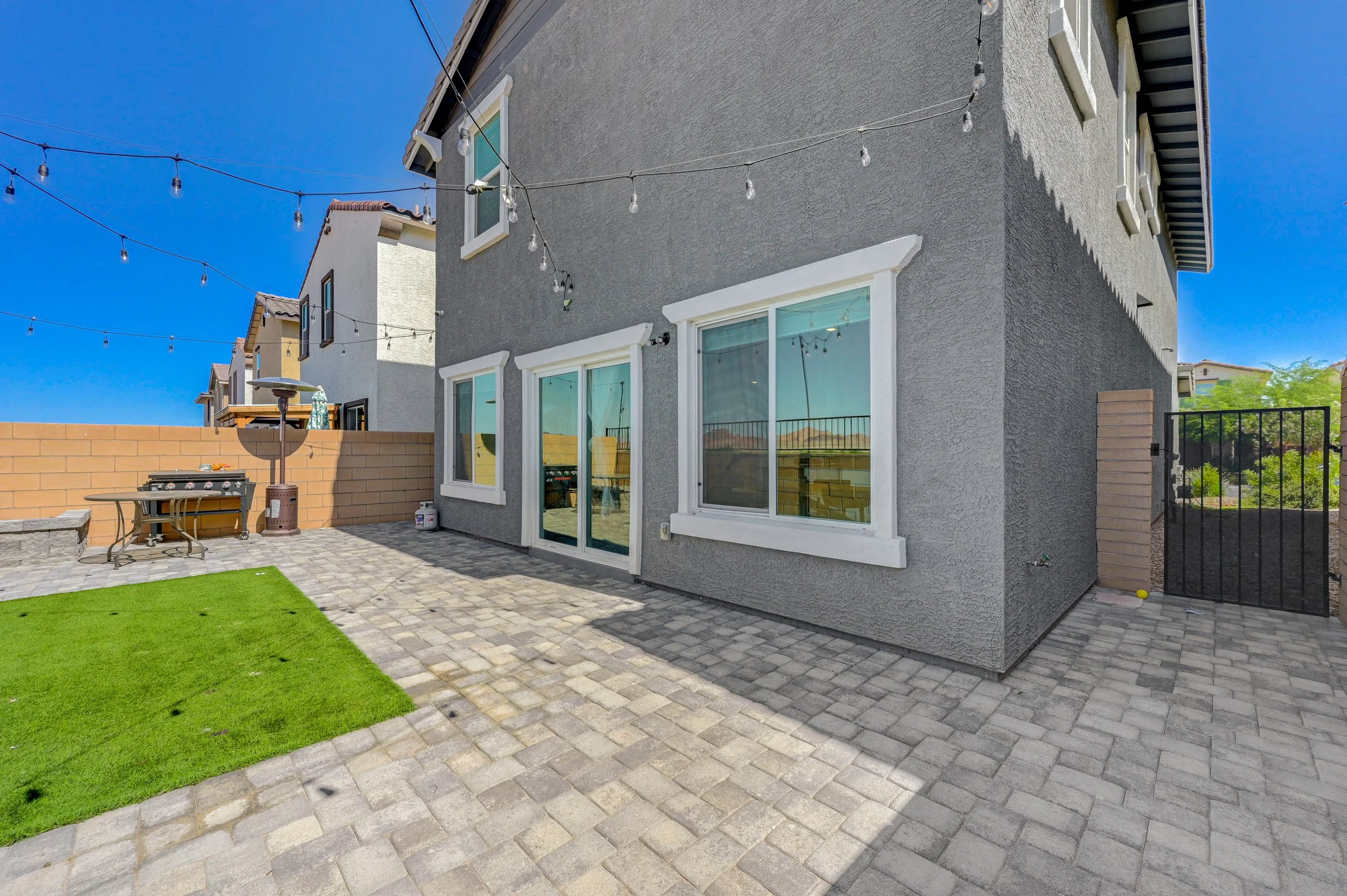 386-Larksong Ave_25.jpg