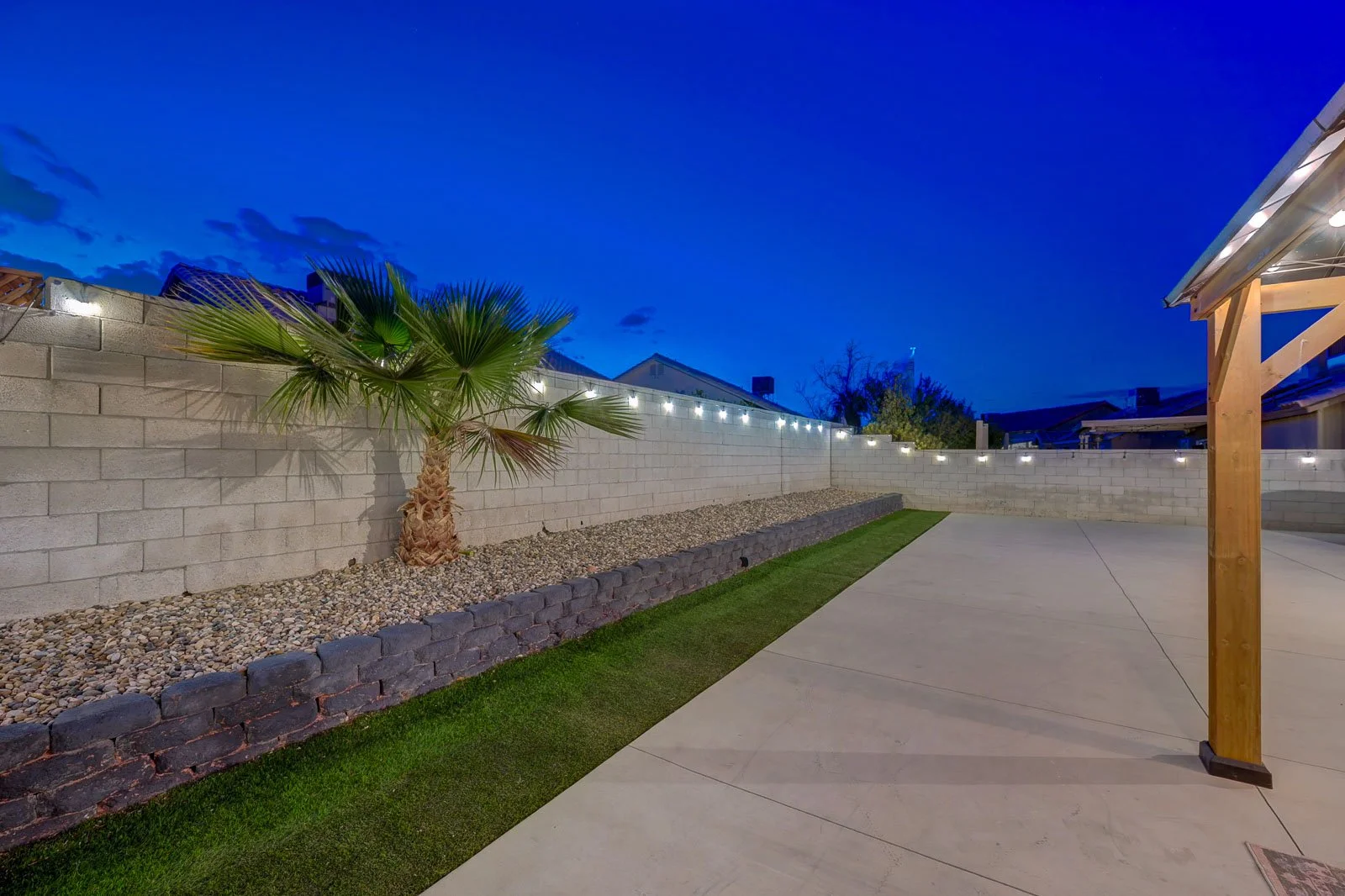 4769 Califa Dr-twilight-6.jpg