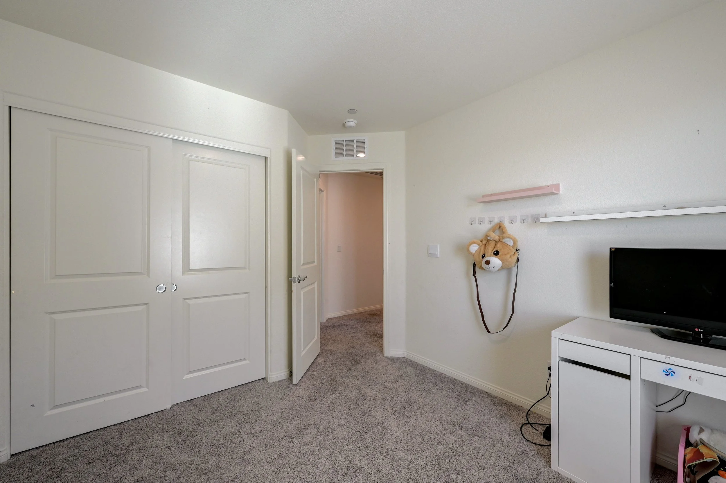 386-Larksong Ave_49.jpg