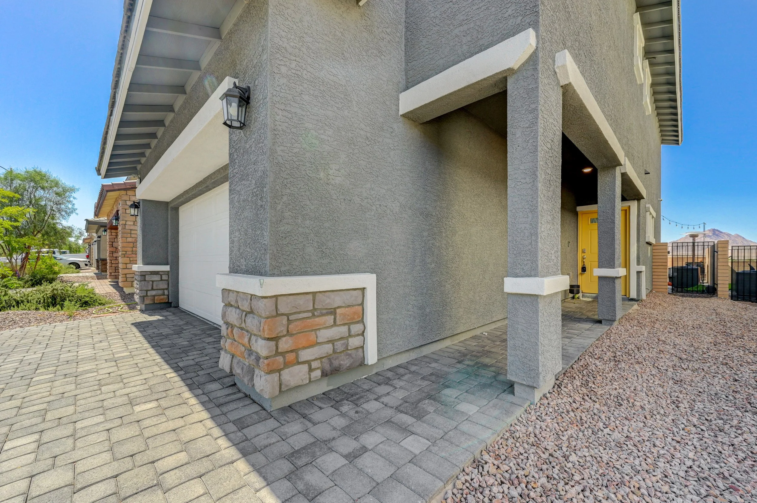 386-Larksong Ave_4.jpg