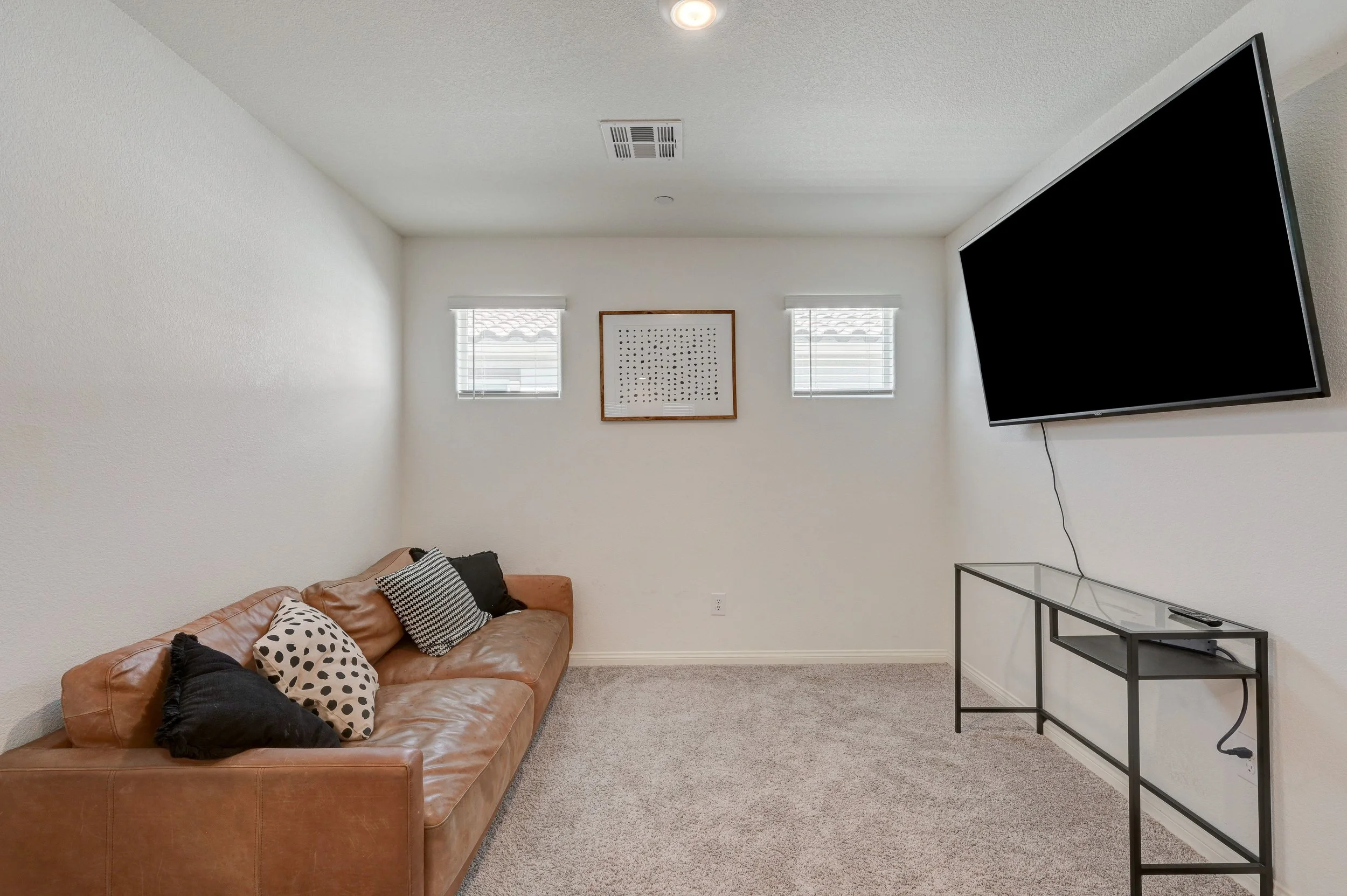 386-Larksong Ave_31.jpg