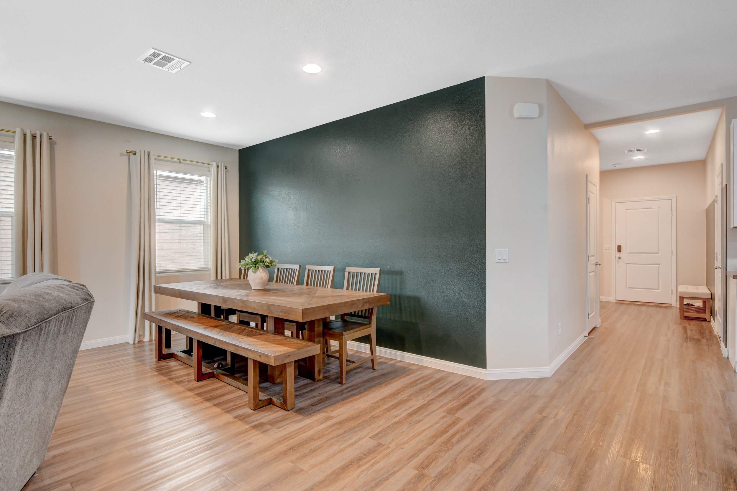 1813 Classic Novel St 025.jpg