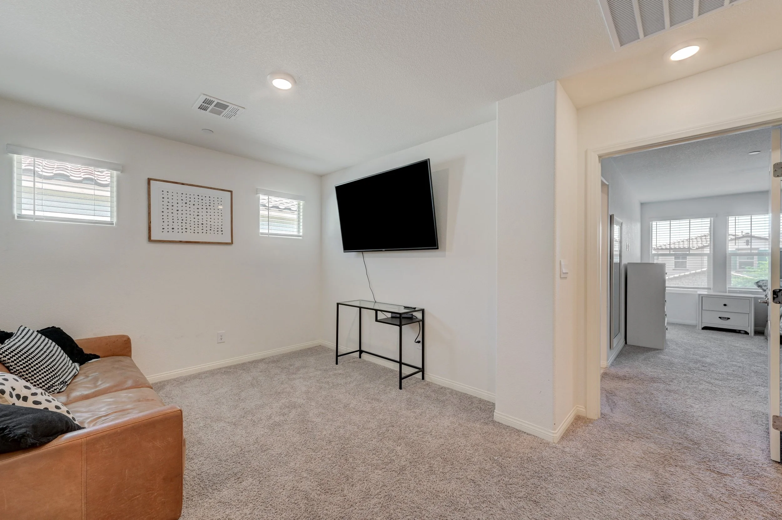 386-Larksong Ave_30.jpg