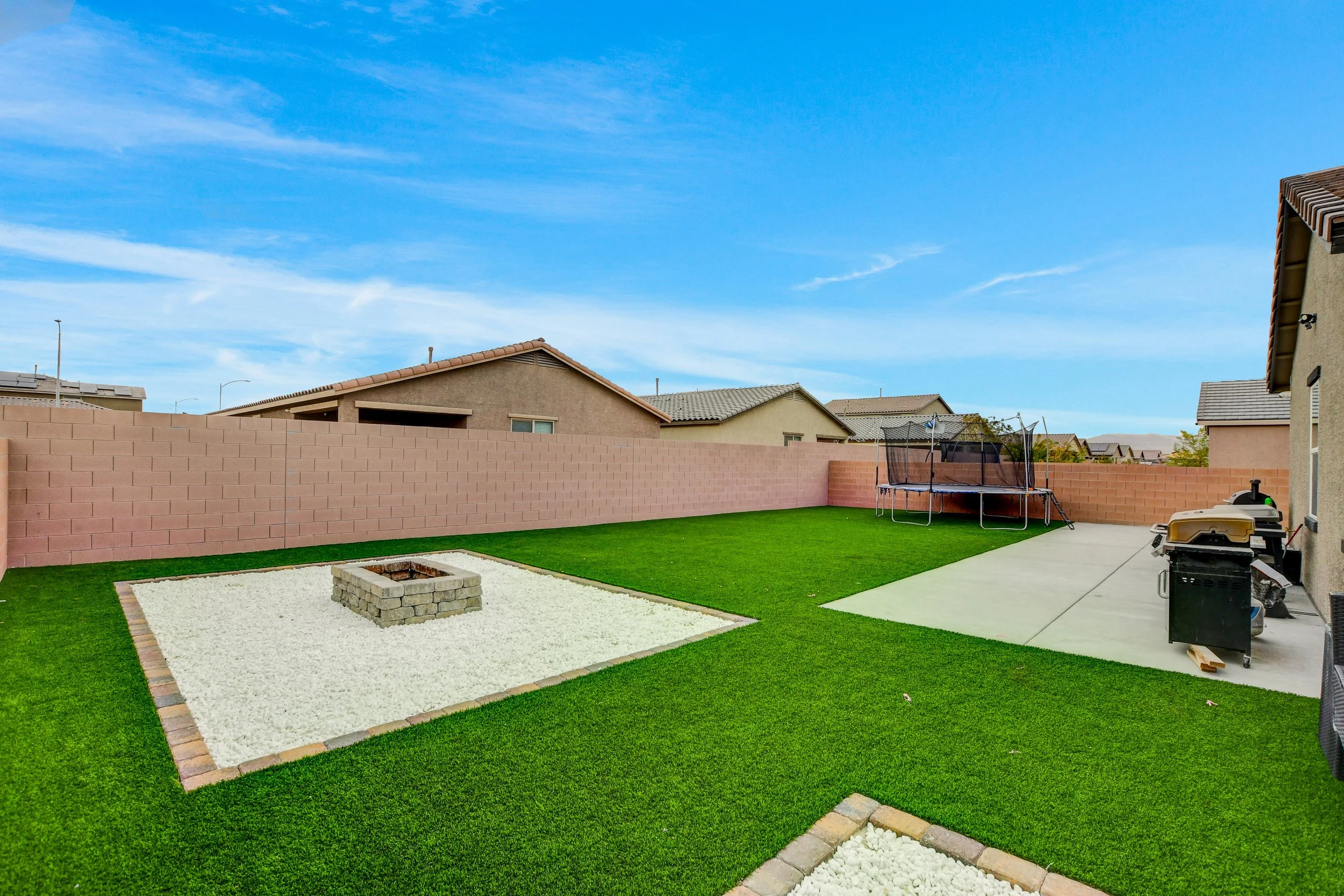 1813 Classic Novel St 045.jpg