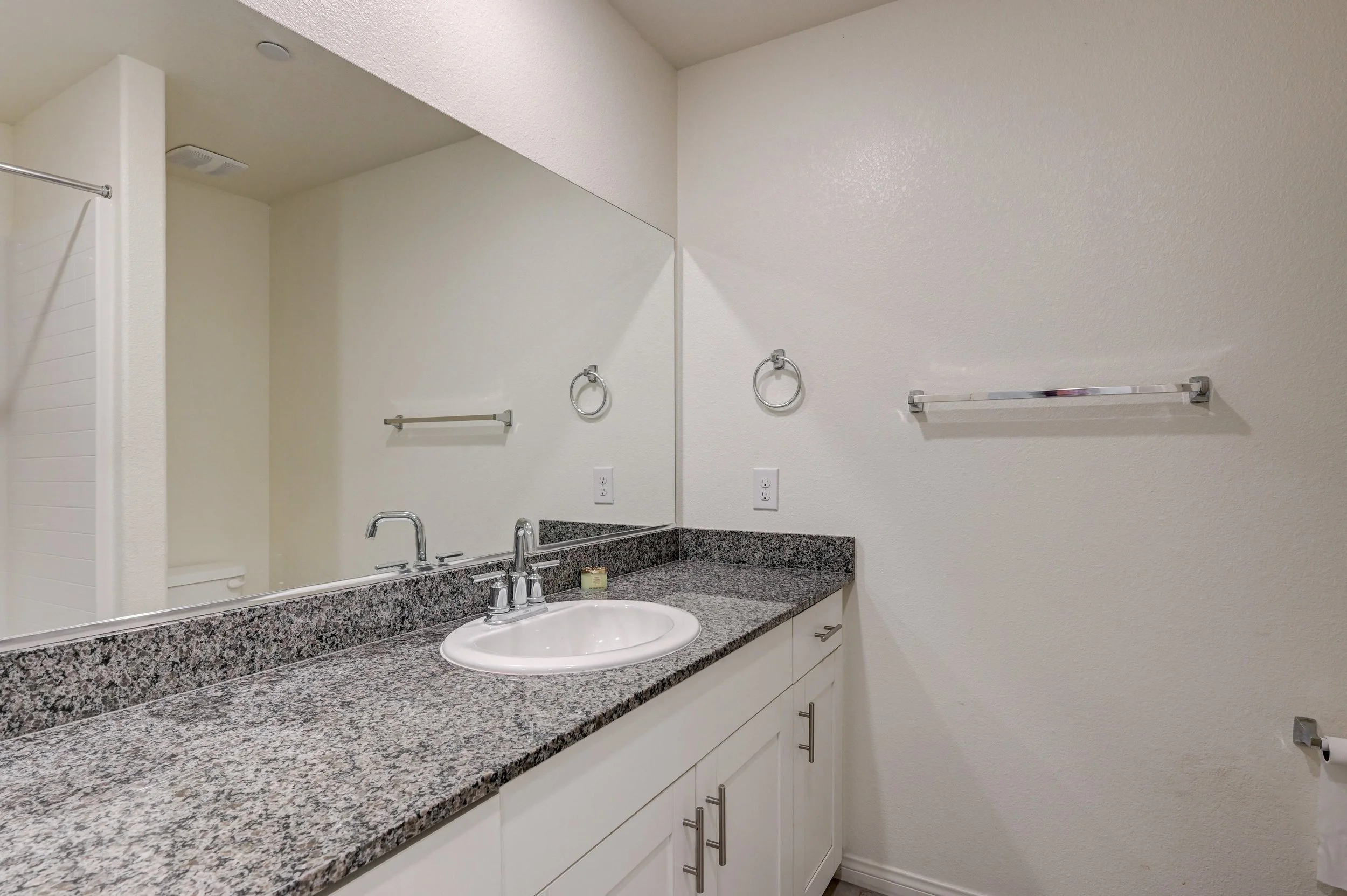 386-Larksong Ave_52.jpg