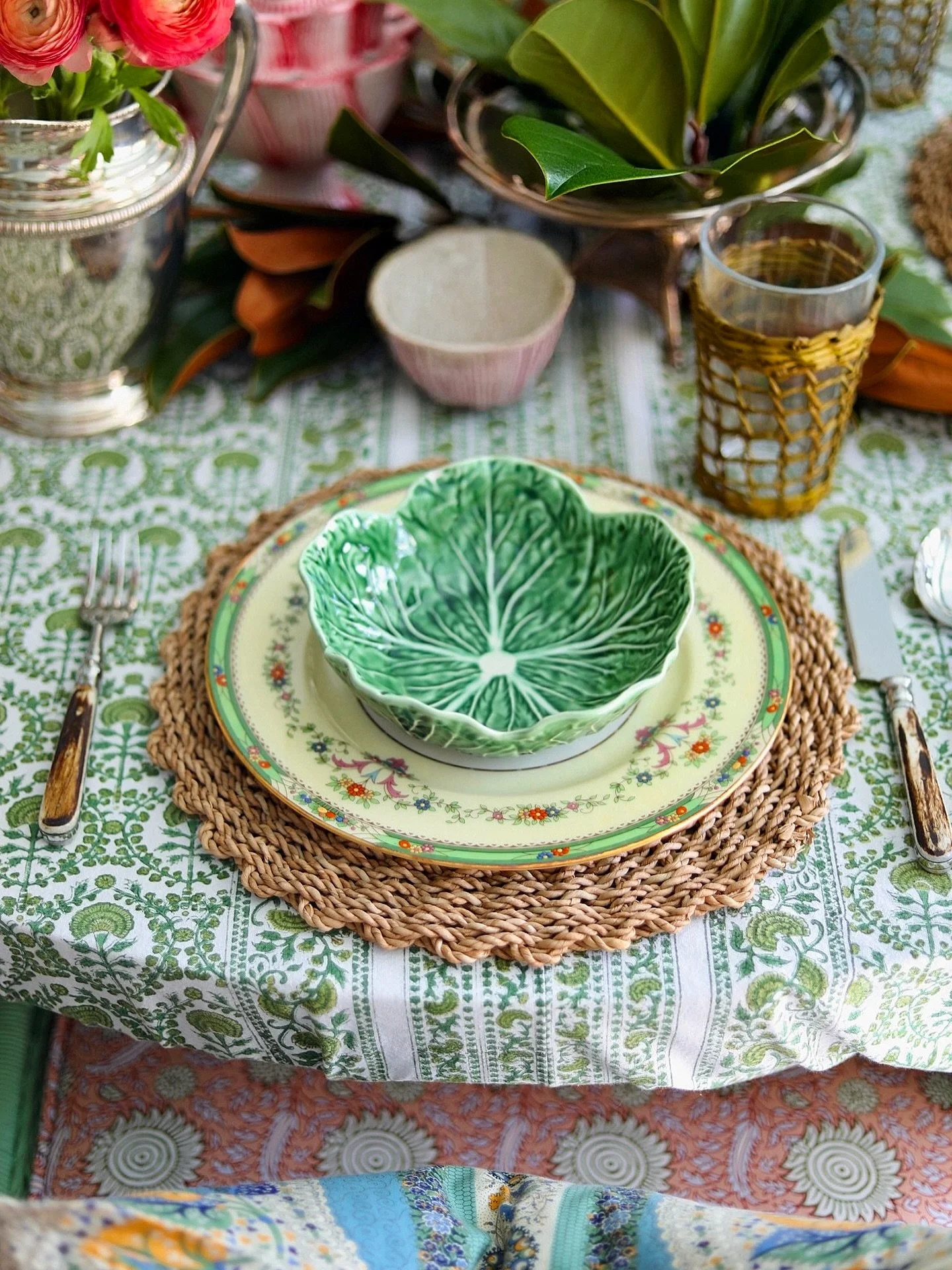 🥬 Loved chatting cabbage core with @goodhousekeeping! Shared how I unexpectedly pair and style my own pieces as well as my client&rsquo;s collections! Lots of Easter table setting inspo and more in stories!