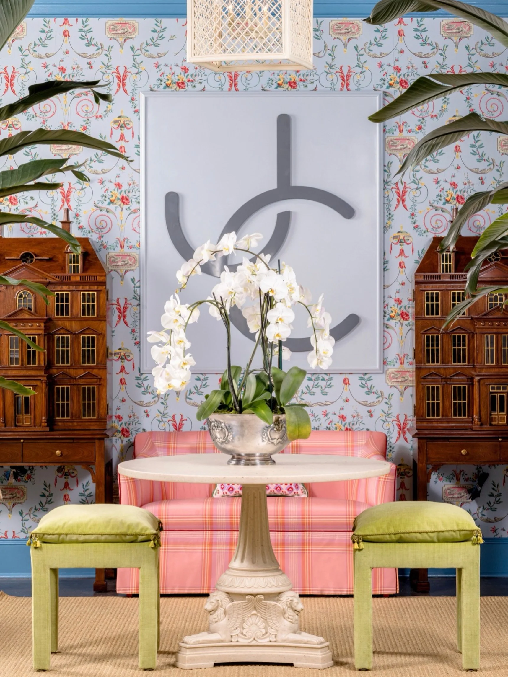 A little sneak of the Solarium in our @jessicacharlesfurniture jewel box showroom. 😍 If you know me at all you know those @maitland_smith dollhouse bar cabinets caught my eye first and inspired the rest of this darling space! 

@vervainfabrics - Adr