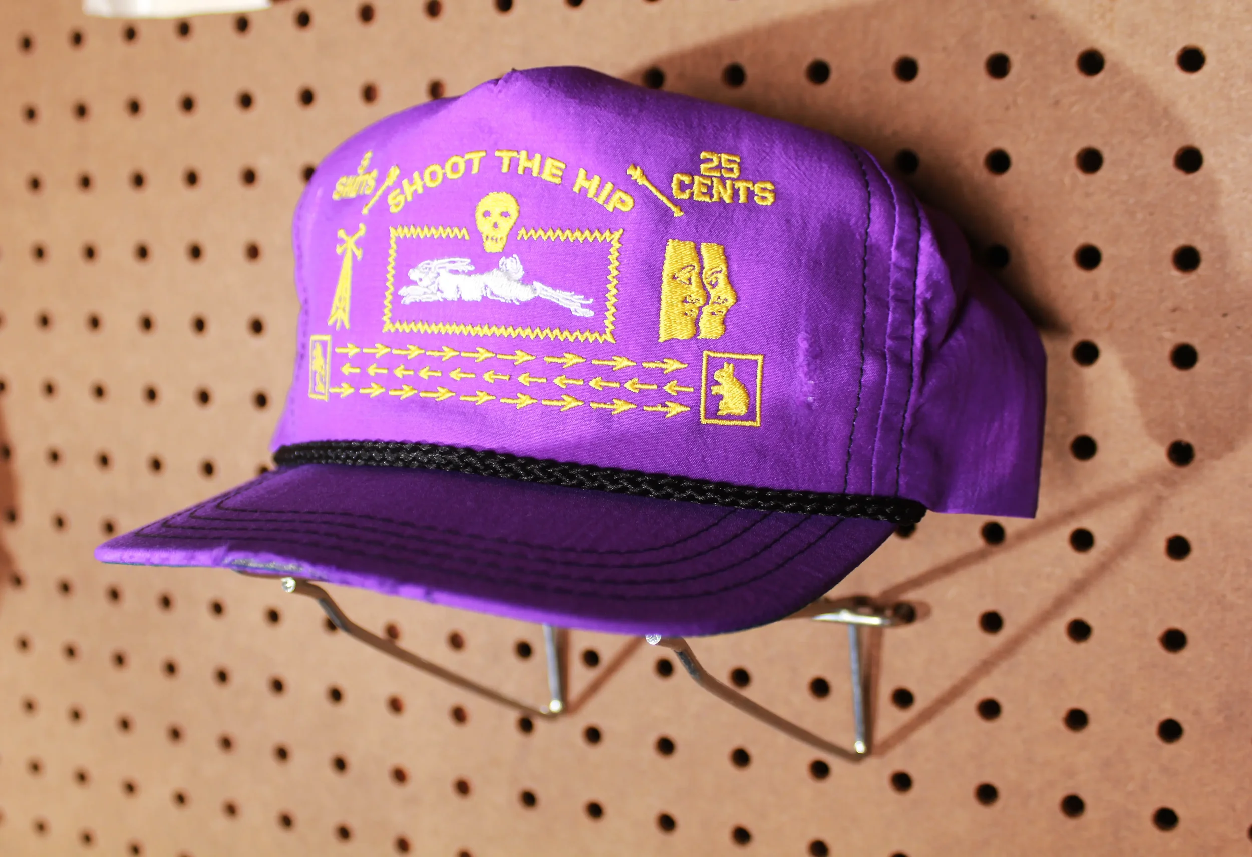 hat right.webp