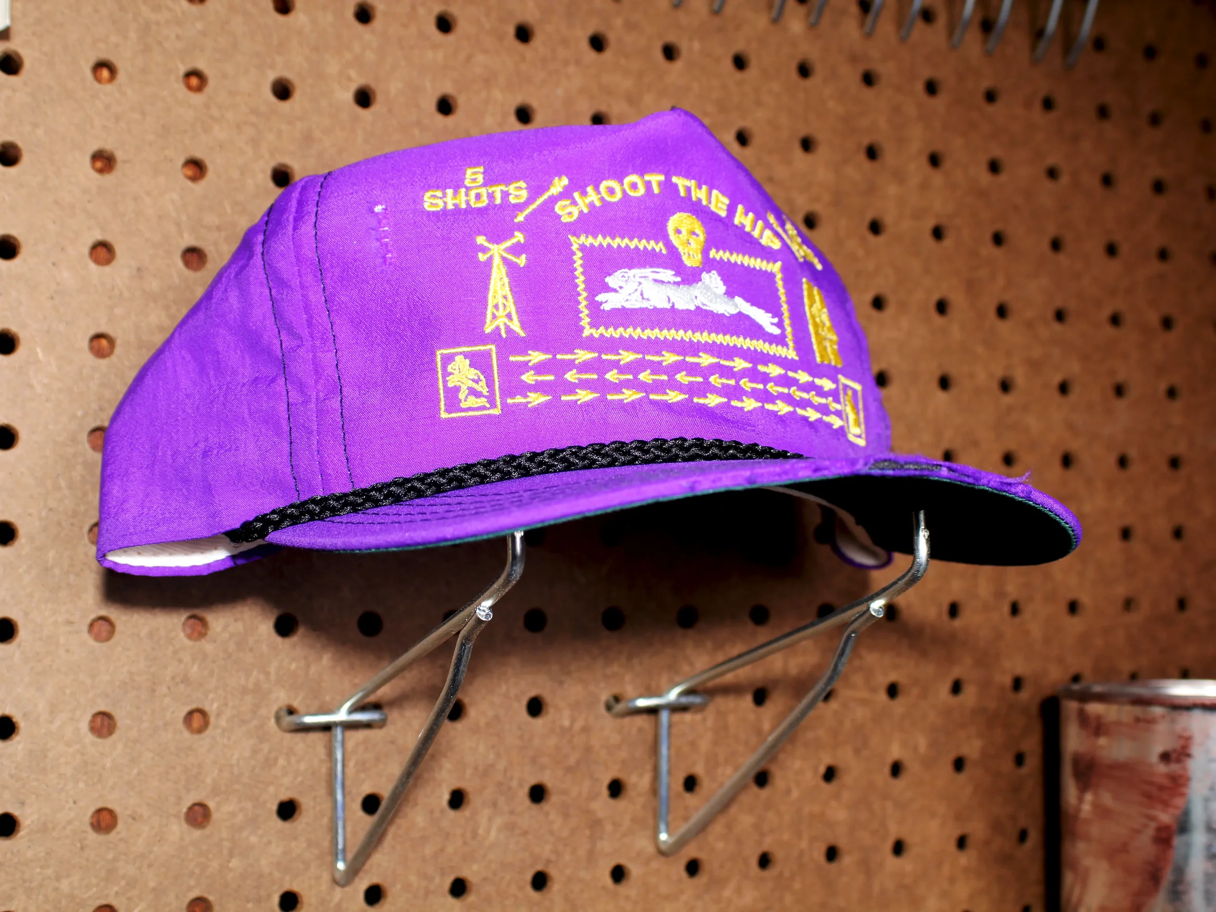 hat left.webp