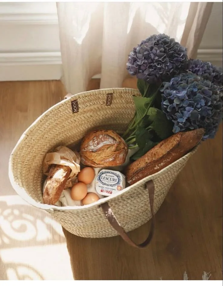 Five Reasons to Drop Everything and Go on a Picnic This Weekend