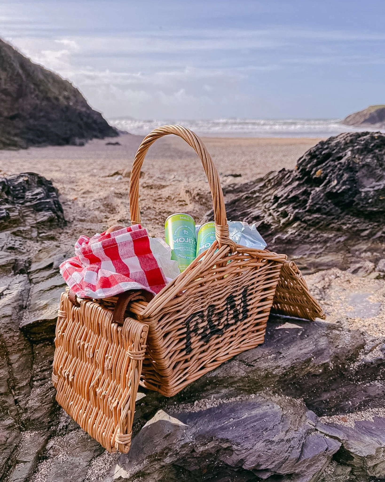 Five Truly British Ways to Picnic This Summer
