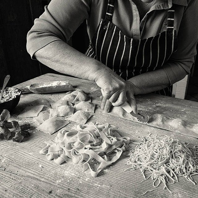 Mondays are for pasta perfection! 🍝 Join us tonight at Sutton&rsquo;s for @platesbypeppe pasta night, starting at 4 PM. Indulge in a delightful evening of delicious flavors that&rsquo;ll make your Monday magnificent. Buon Appetito! 🇮🇹✨ #PastaNight