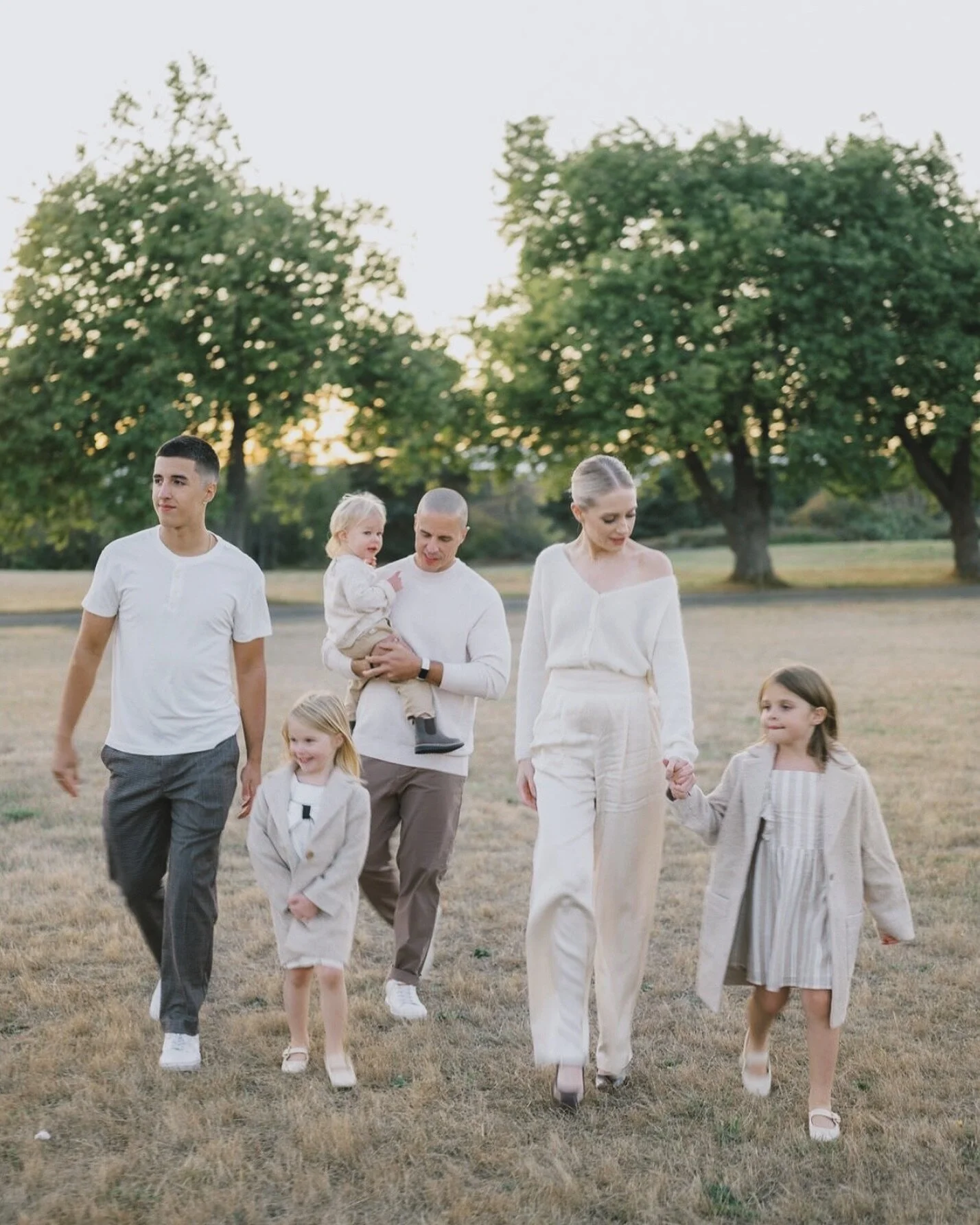 Spent the weekend celebrating another trip around the sun with the ones I walk through life with and love the most 🤍 

Photo: @marypastuh