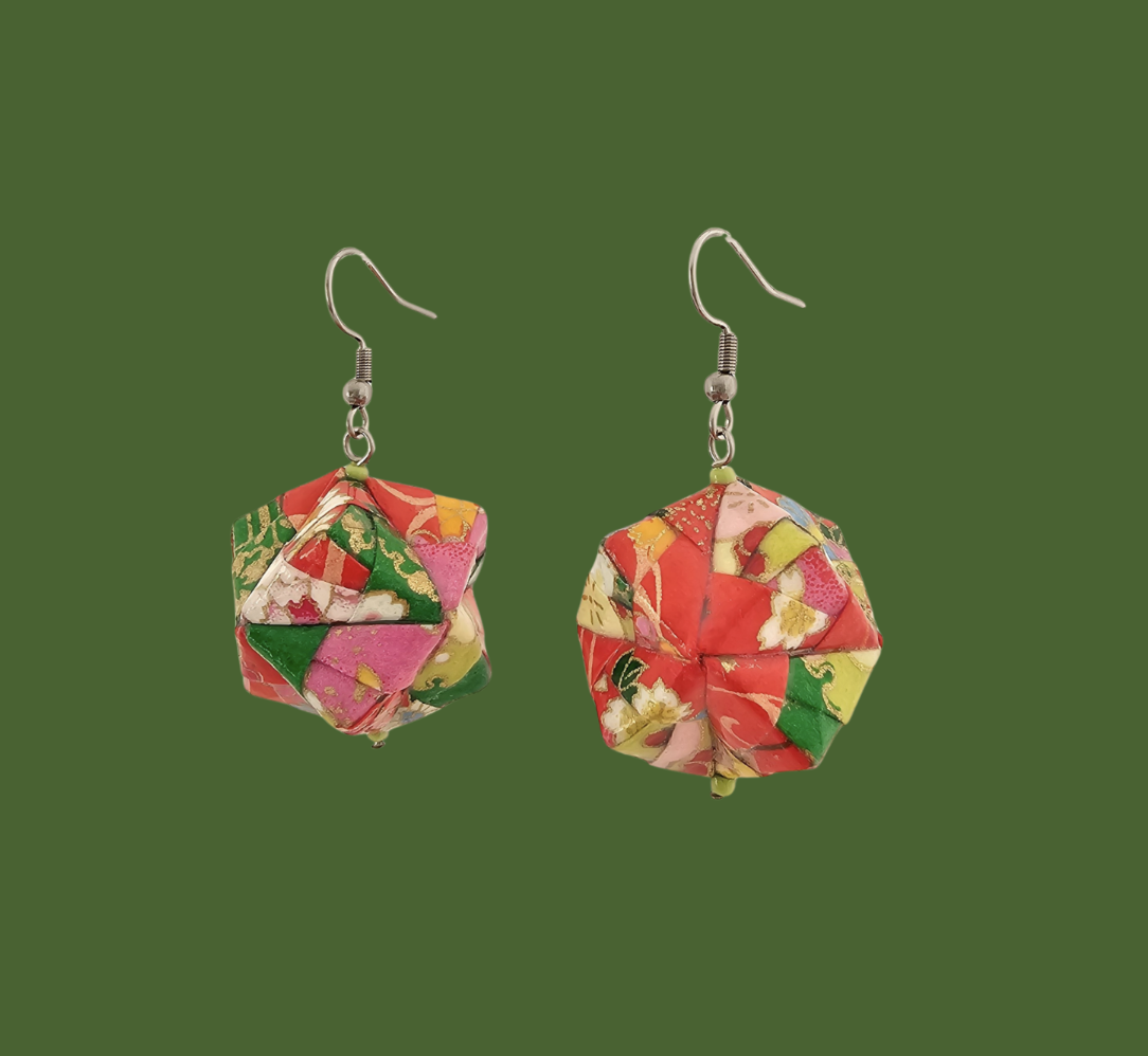 Gasinee Pitakkan
Jewlery