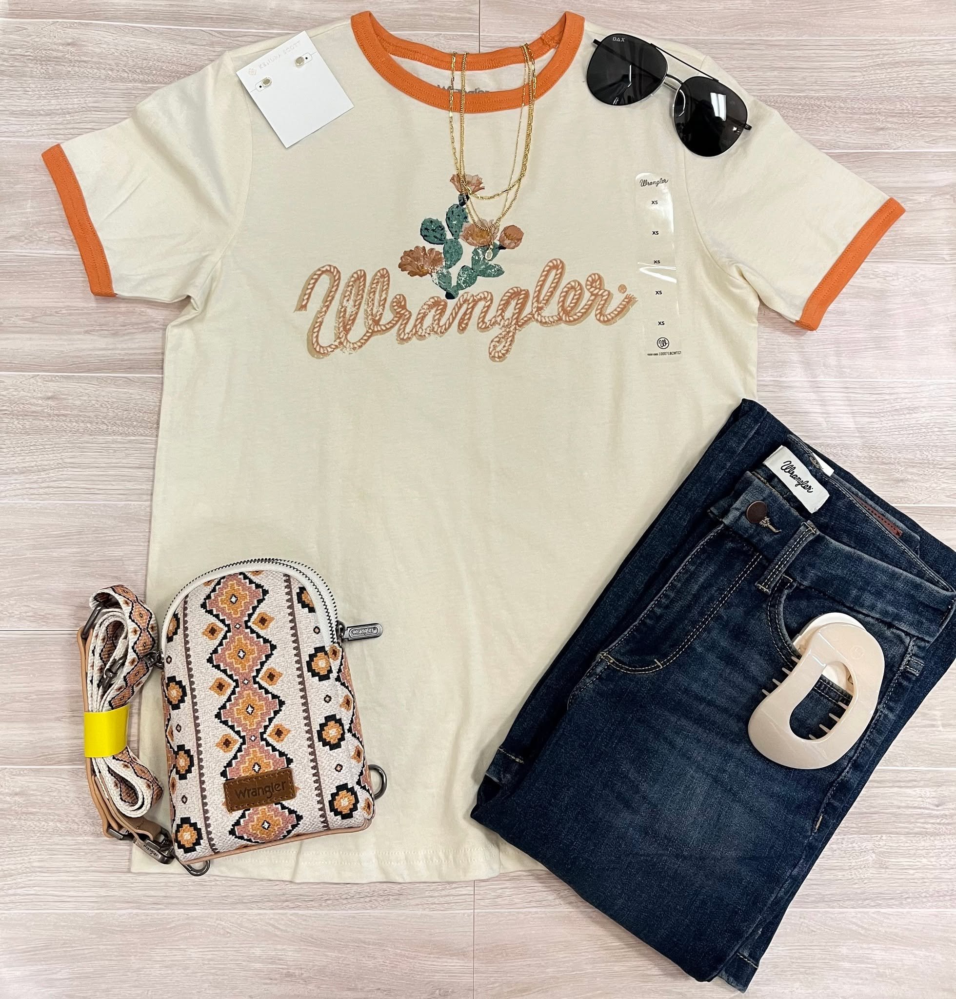 @@wrangler Tees are so cute! They give that 70's vibe! I mean, who wouldn't want to channel their inner hippie or disco diva with a tee that screams vintage cool? 😎

#retro #70s #wrangler #graphictees #retrotshirt #ootd #retrooutfit #70soutfit #vint