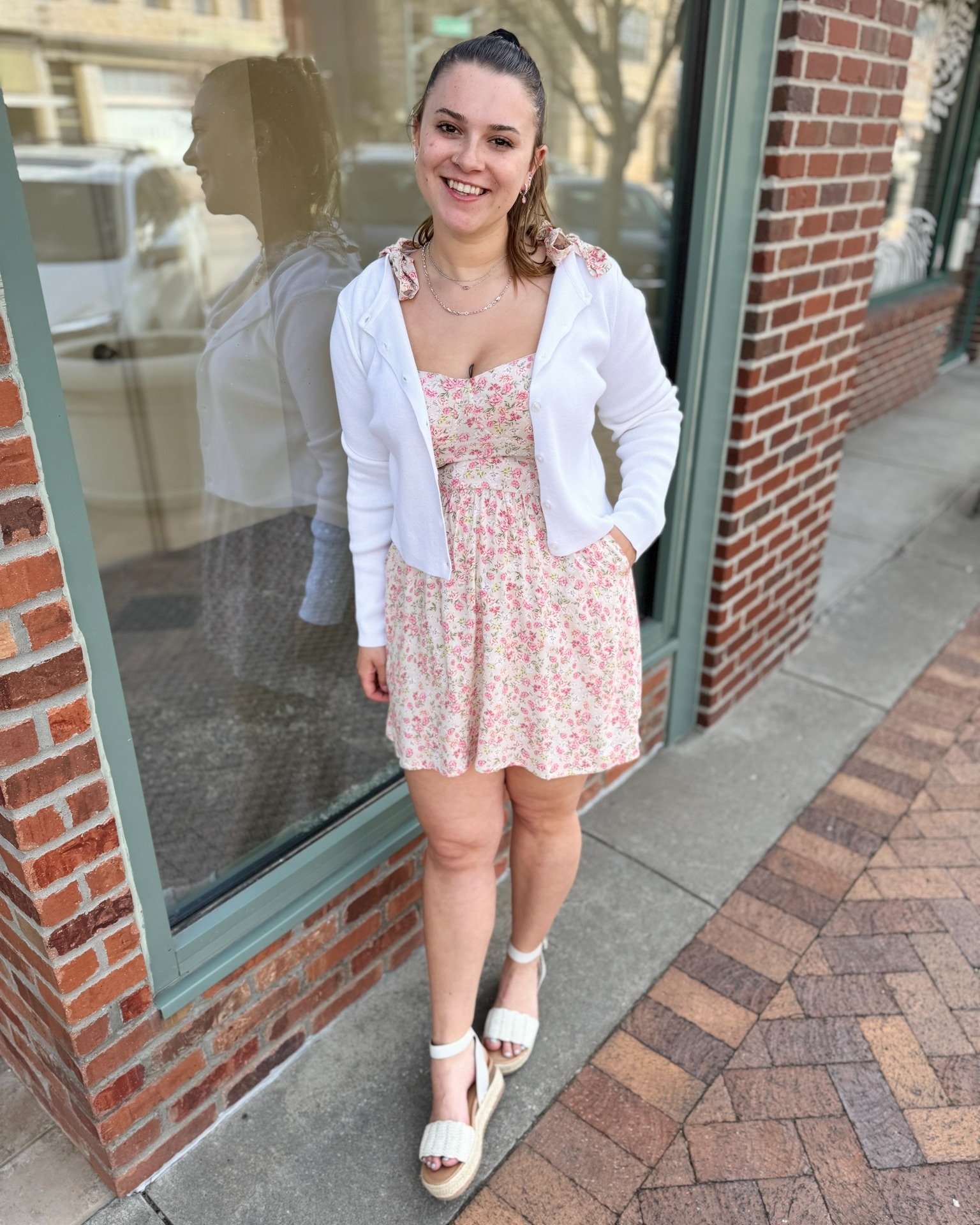 This is so cute for spring and summer! 

#springfashion #summerfashion #styling #ootd #outfitoftheday #boutique #boutiqueshopping #midwest #womensfashion #dresses #easteroutfits