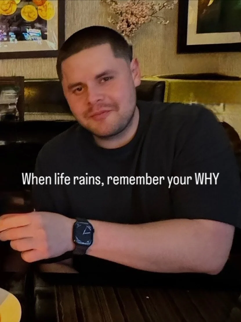Running a business can get hard (and lonely) and sometimes life likes to make that even harder. 

This happened to me recently and I had to sit down and remind myself why I started my copywriting business to keep me going when life rains ☔️

When I s