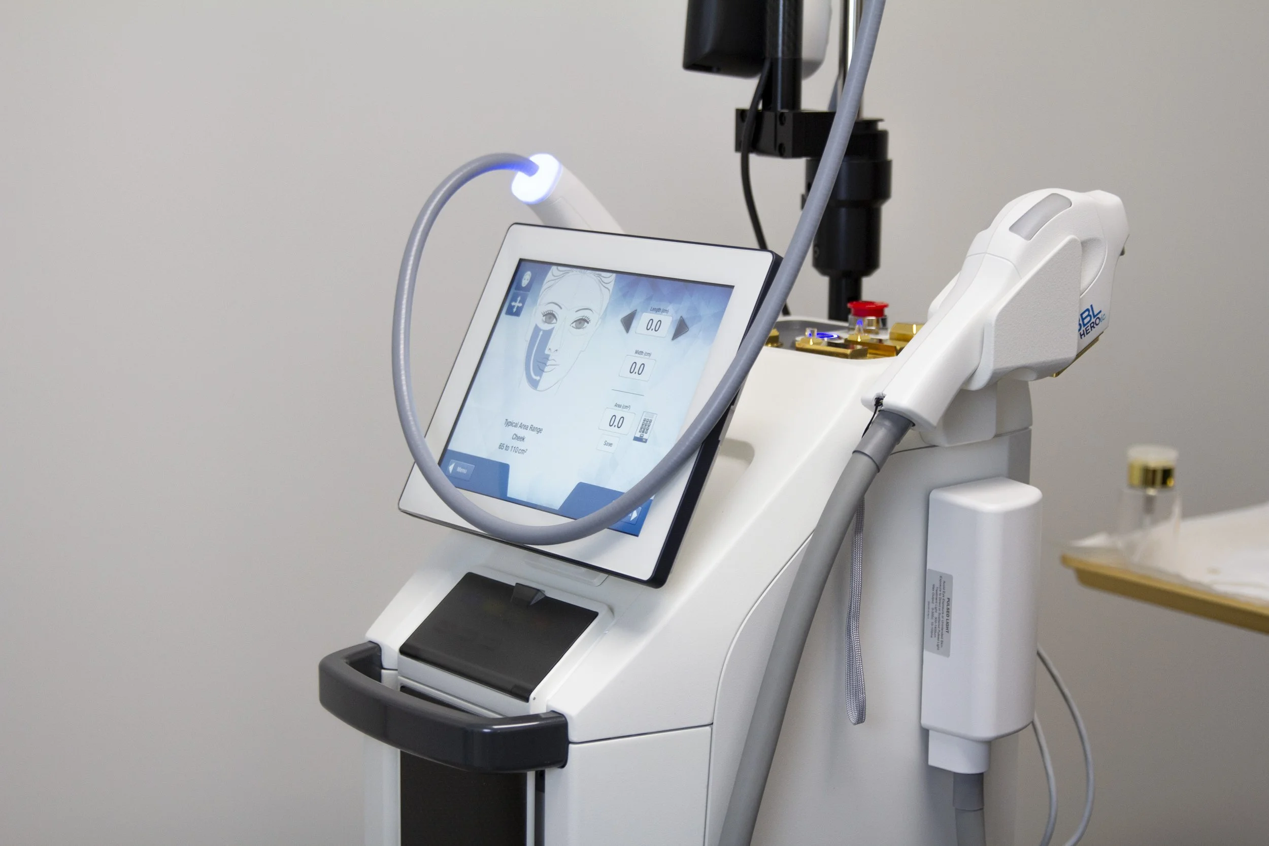 IPL Photofacial vs BBL HEROic: Which Sun-Damage Treatment Wins?