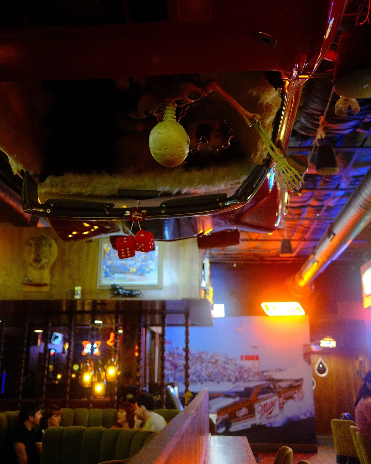 ✨Friday night ya animals.. Busty&rsquo;s Bar &amp; Jukebox is good for what ails you.✨