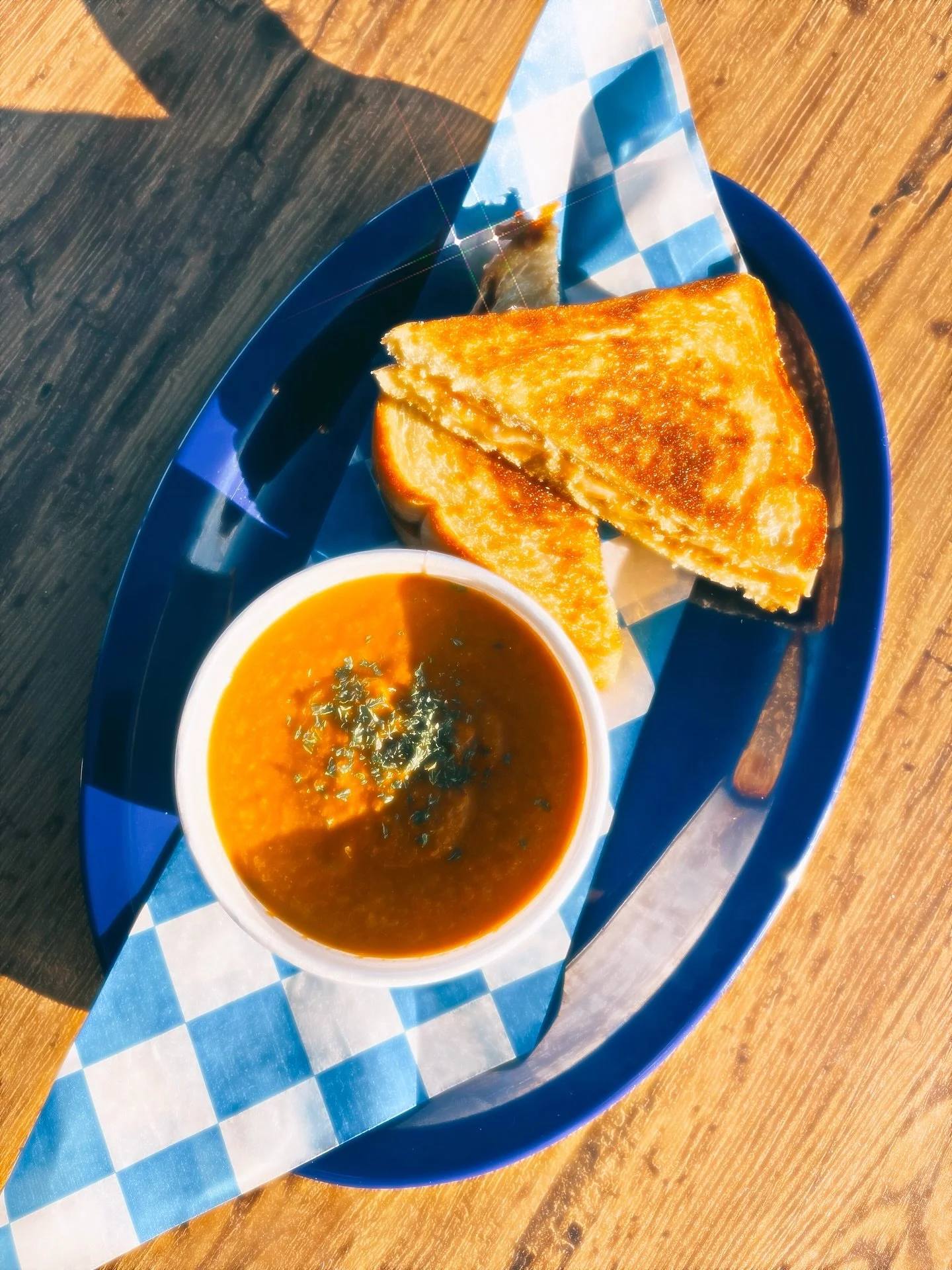 ✨Sunny, chilly days are perfect for Grilled Cheese, Tomato Soup, and $3 High Life at Busty&rsquo;s.✨