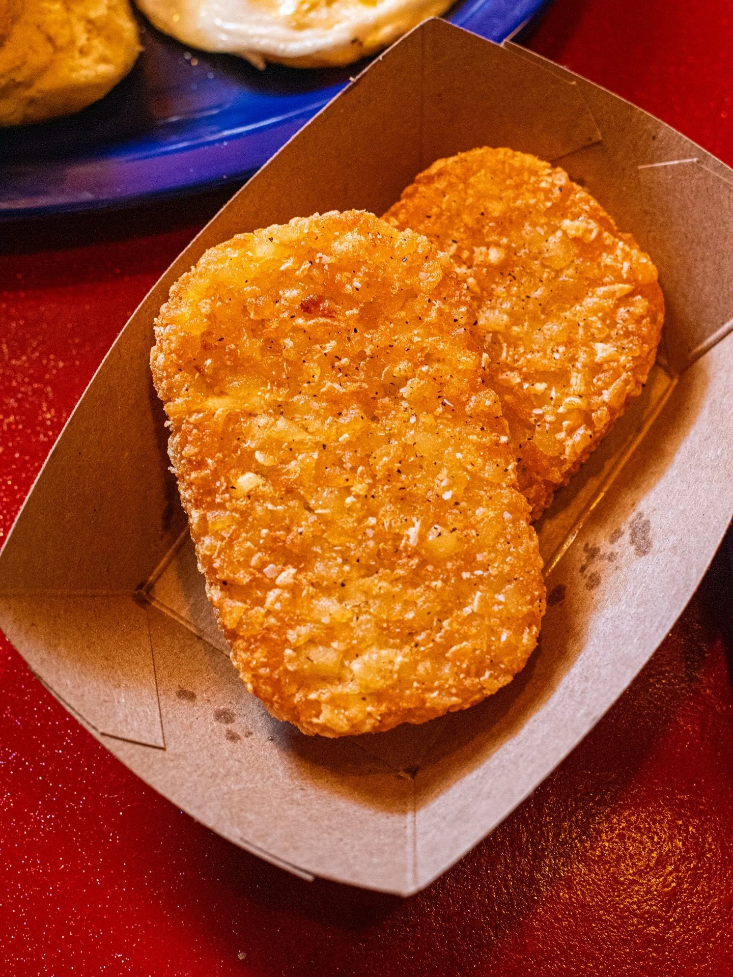 Oof do we live a Sunday. Perfect hash browns at brunch &lsquo;til 4, $1 Ponies and BOGO burgers after 5!