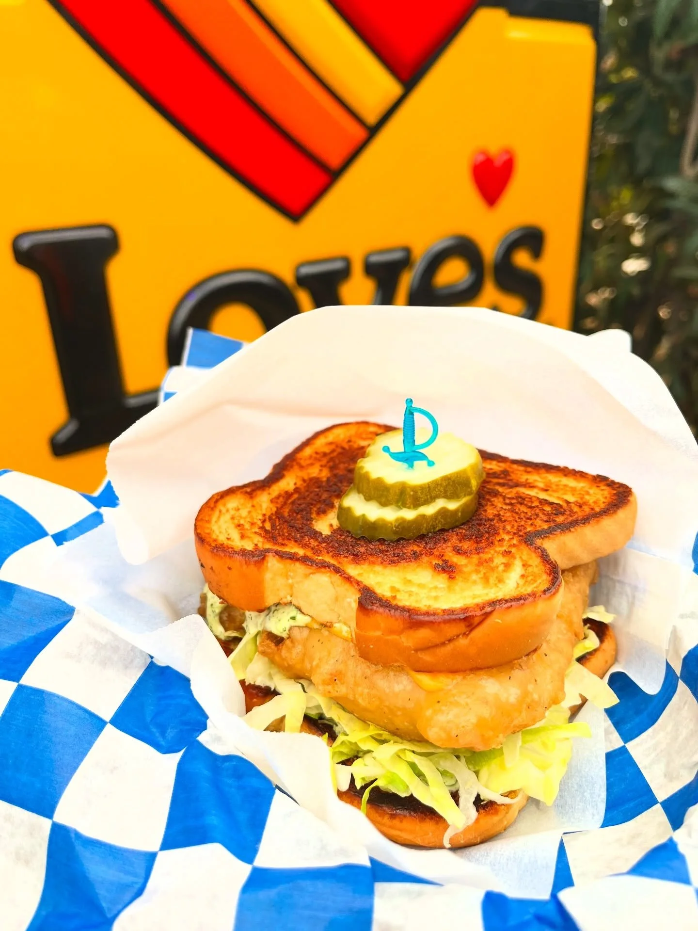 ✨🐟IT&rsquo;S BACK, BABY! Our beautifully breaded fried fish sammie is back, catfish edition! FRIDAYS! It&rsquo;s a good one, don&rsquo;t miss it. 🌊