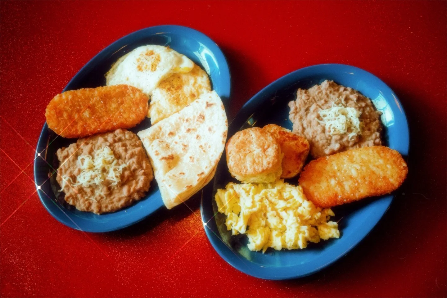 ✨🍳Kick off the weekend right with a hearty T&iacute;pico Plate for brunch at Busty&rsquo;s. 11-4 every Saturday and Sunday!🍳✨