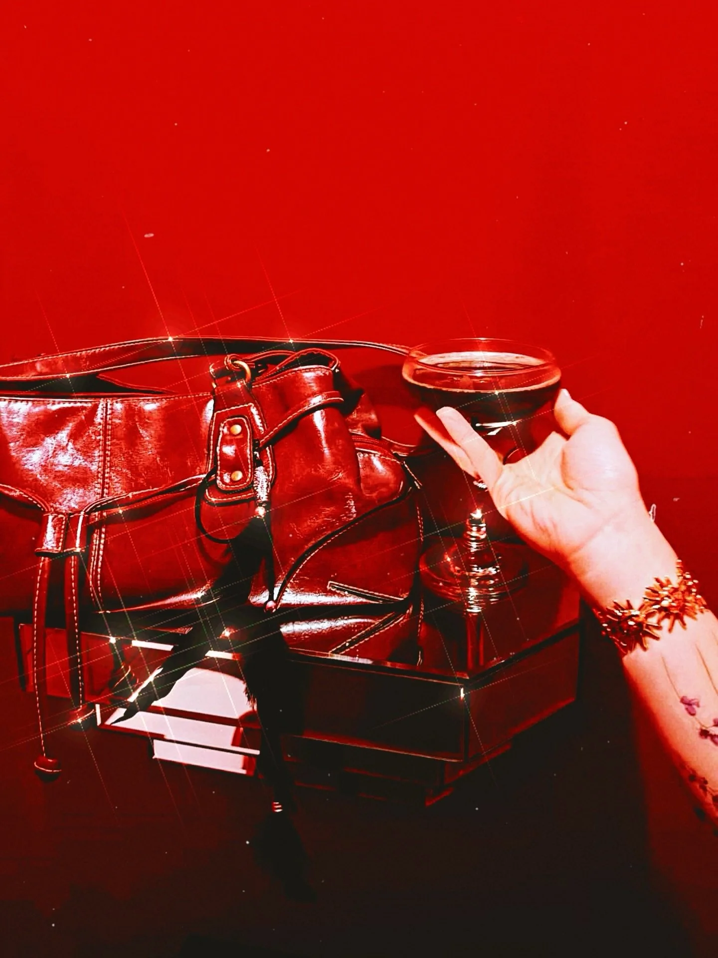 🪩 IYKYK🪩 𝒴ℴ𝓊 𝒹ℯ𝓈ℯ𝓇𝓋ℯ 𝒶 𝓂𝒾𝒹 𝓌ℯℯ𝓀，𝓂𝒾𝒹 𝒹𝒶𝓎 ℰ𝓈𝓅𝓇ℯ𝓈𝓈ℴ ℳ𝒶𝓇𝓉𝒾𝓃𝒾 ✨ 

📷 @_liviip 💋