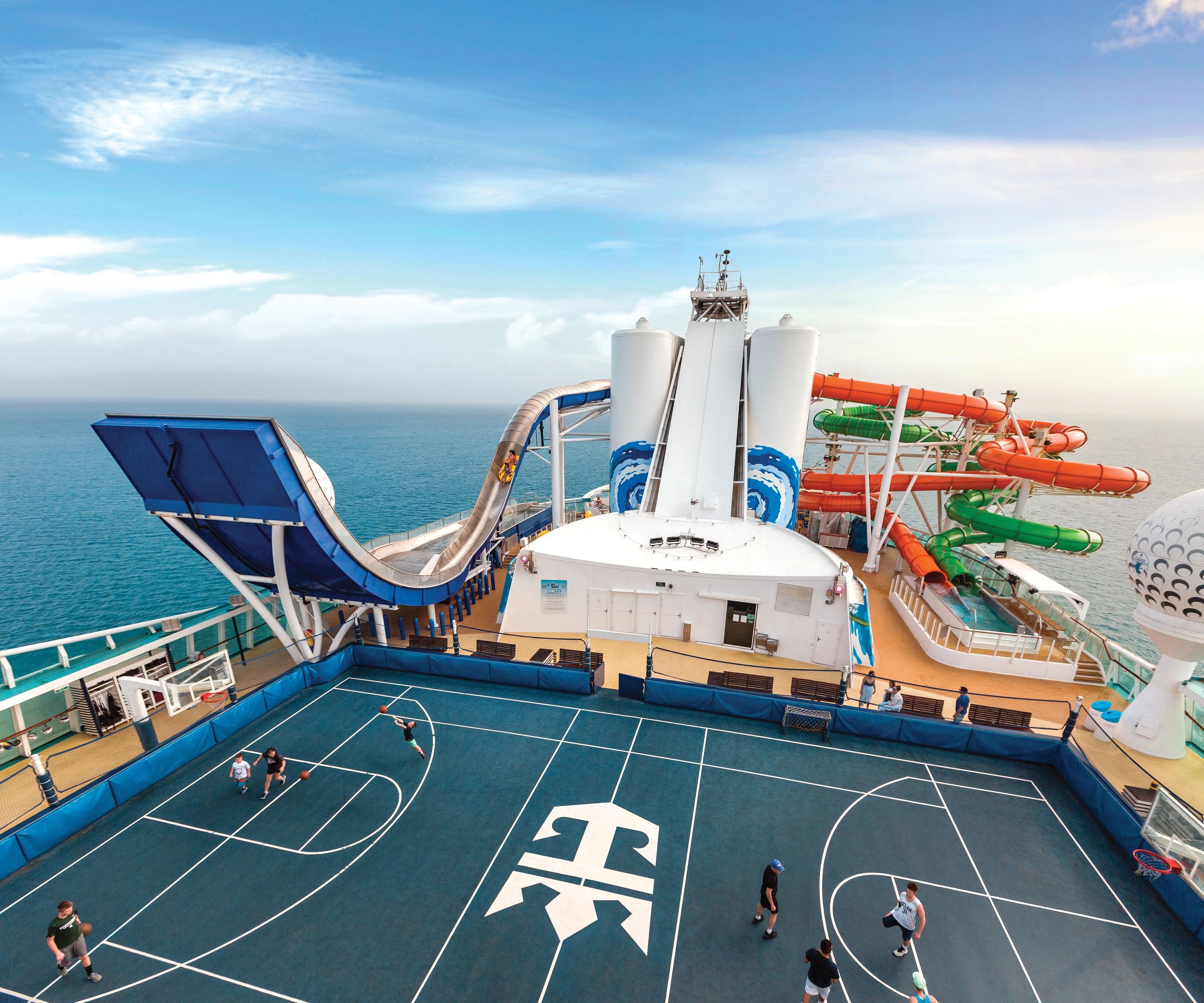 RCI_LB_BasketballCourt_TidalWave_Perfectstorm_1881_RET_CMYK.jpg