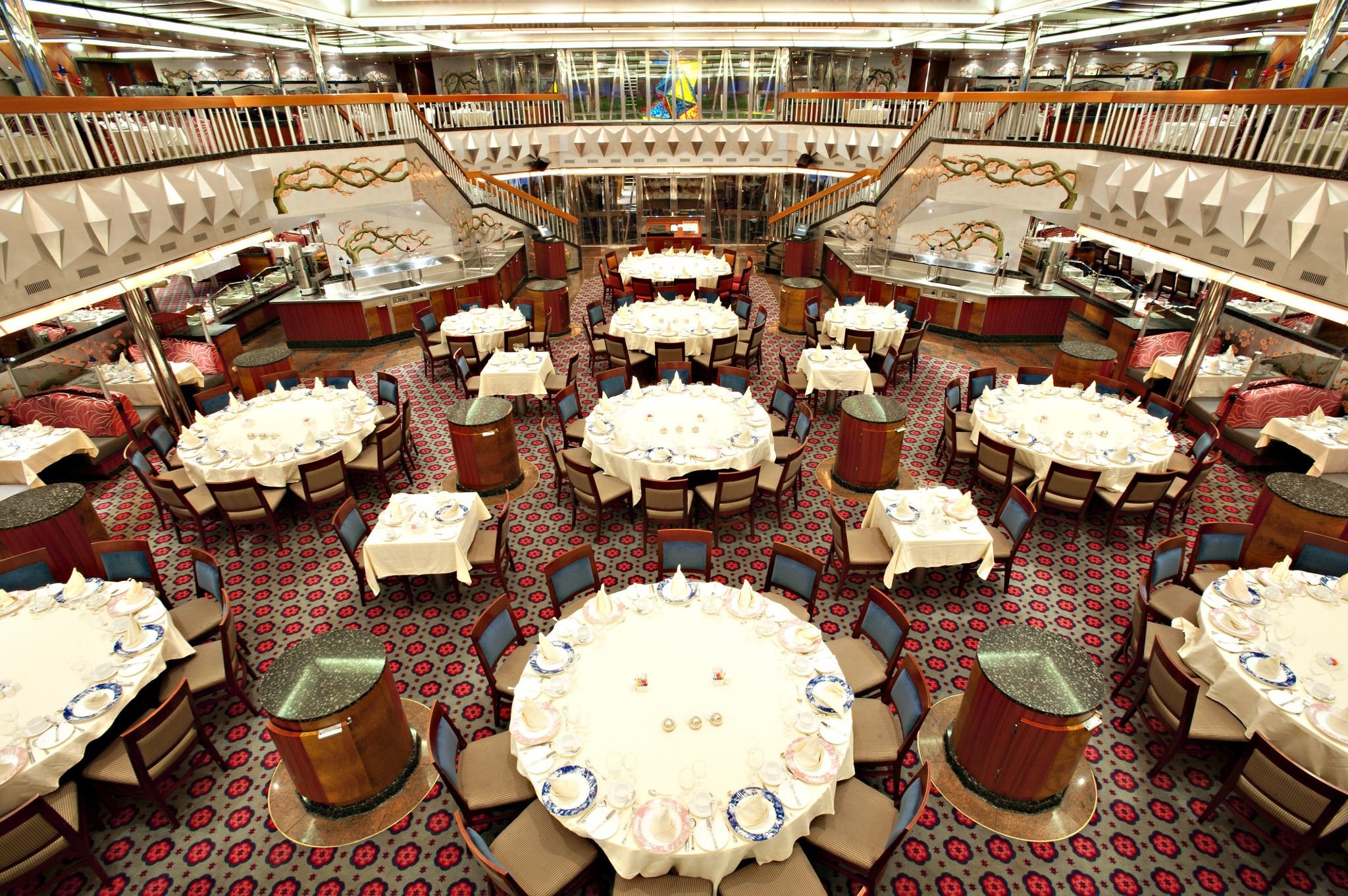 CL_GL_platinum_dining_room_02 (1).jpg