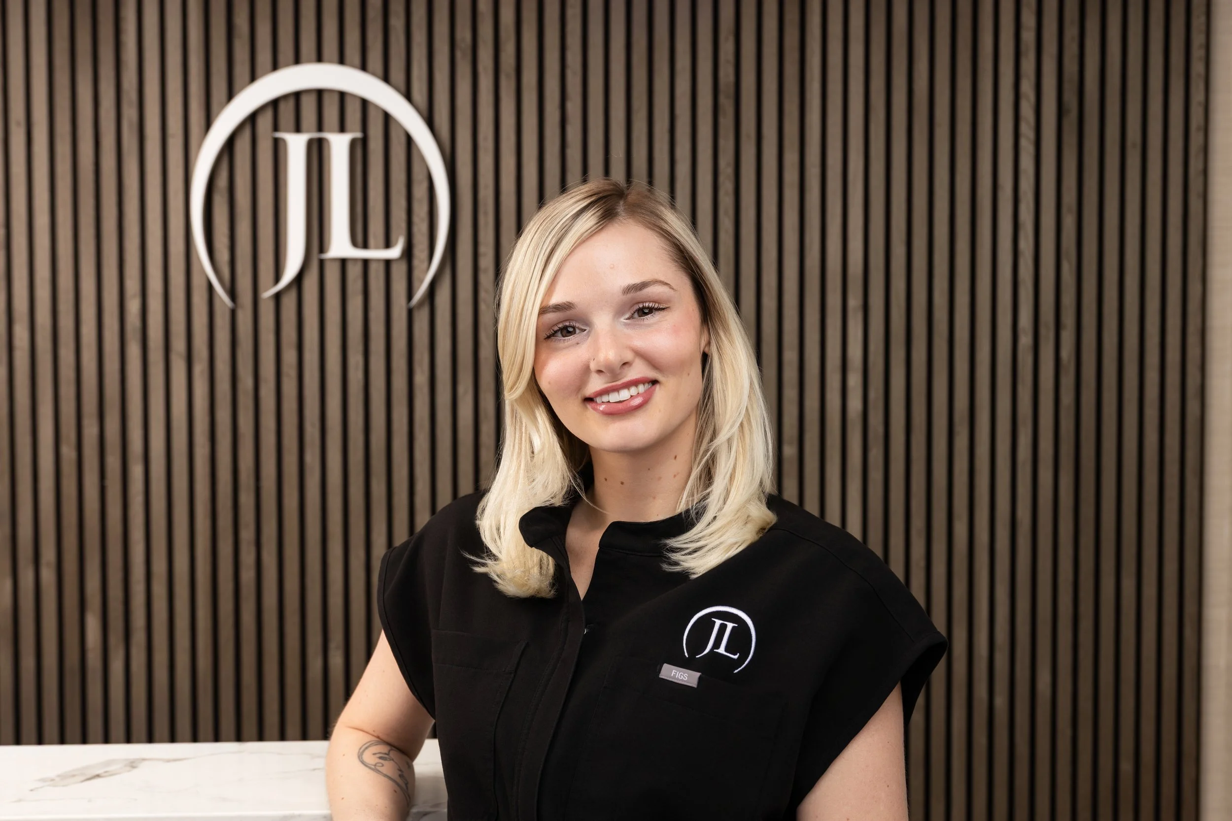 Web Size_JL Plastic Surgery_James Ricker Creative-(5 of 24).jpg