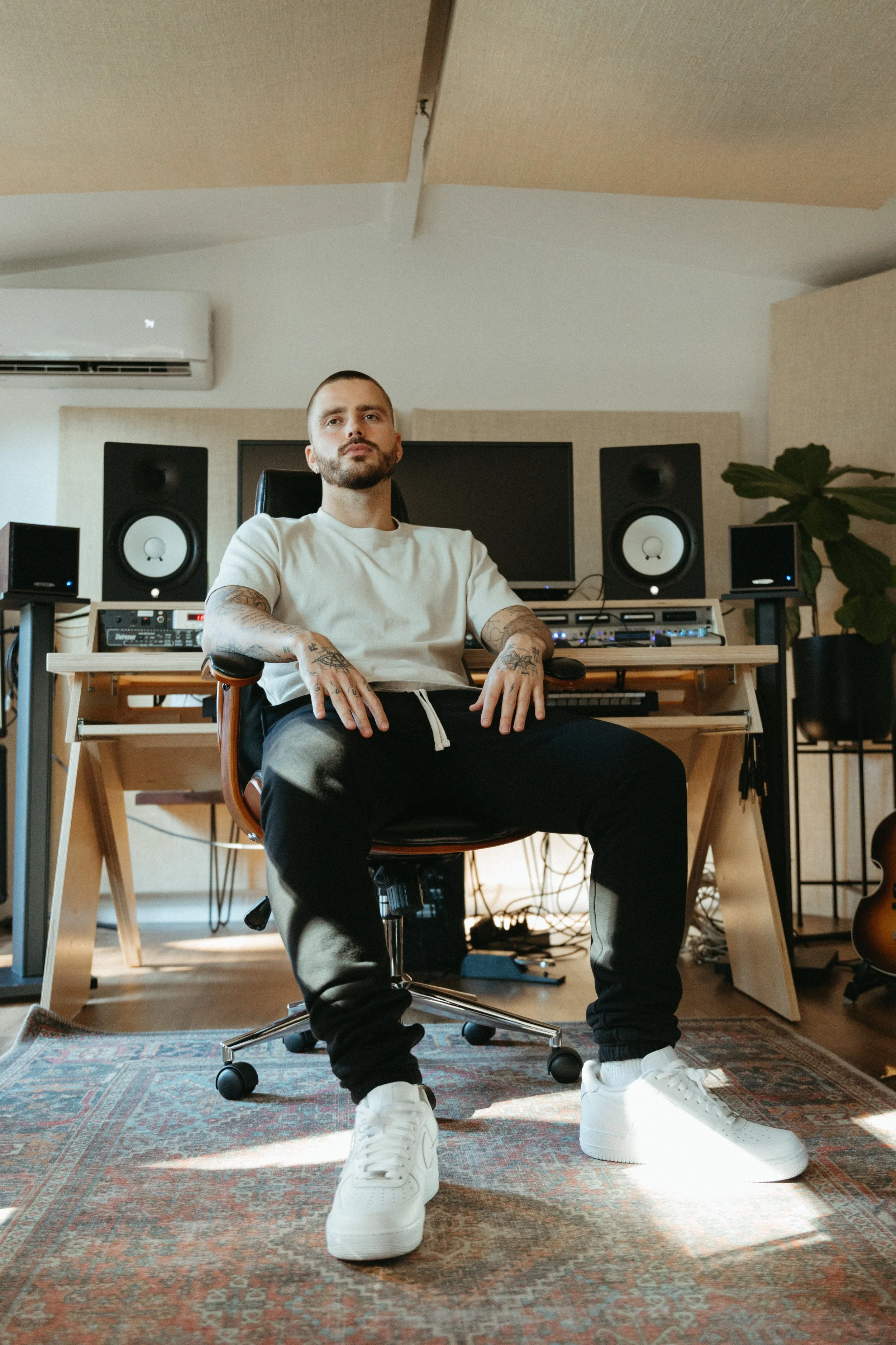 UNIFORM-LA Half Zip-13.jpg