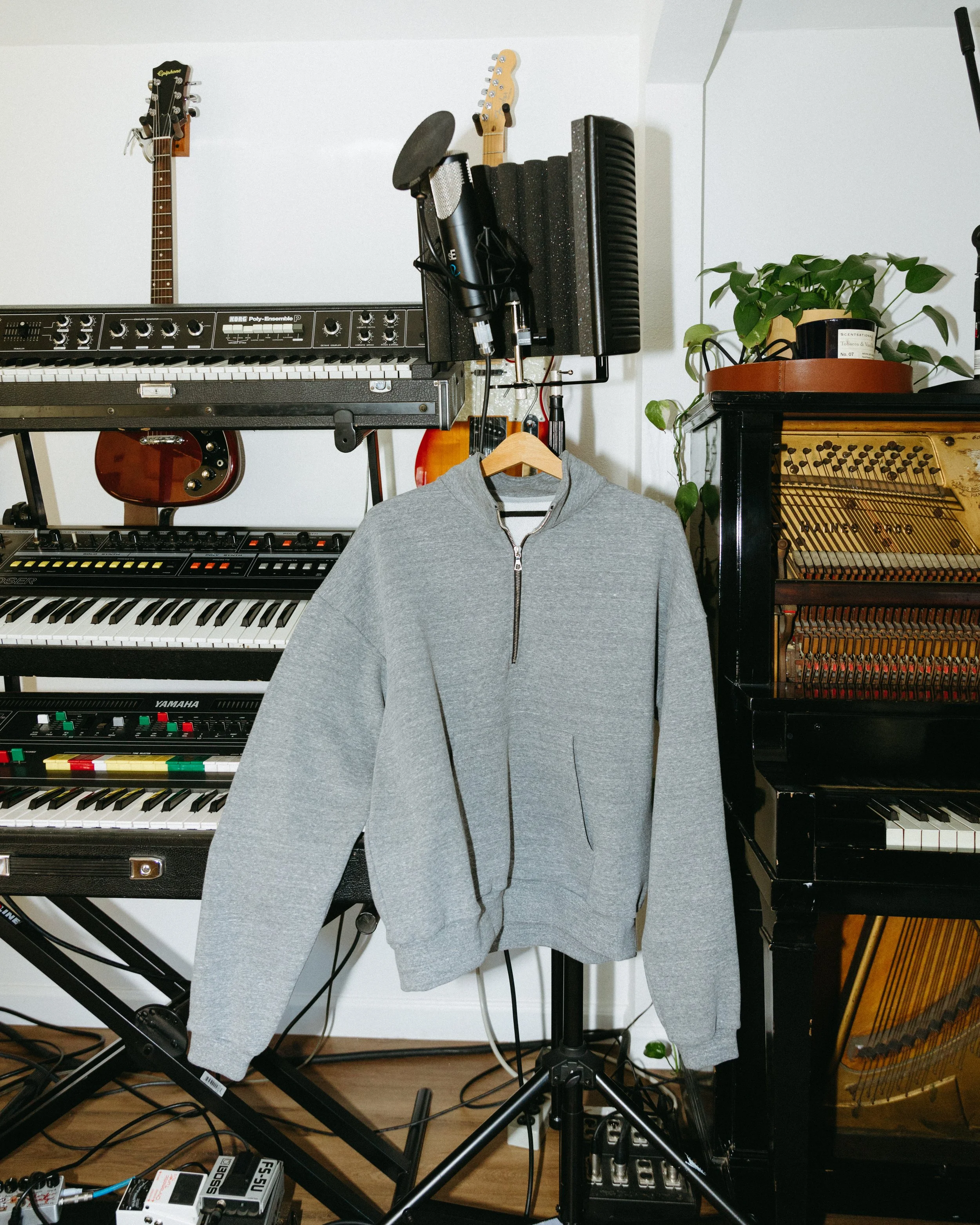 UNIFORM-LA Half Zip-3.jpg