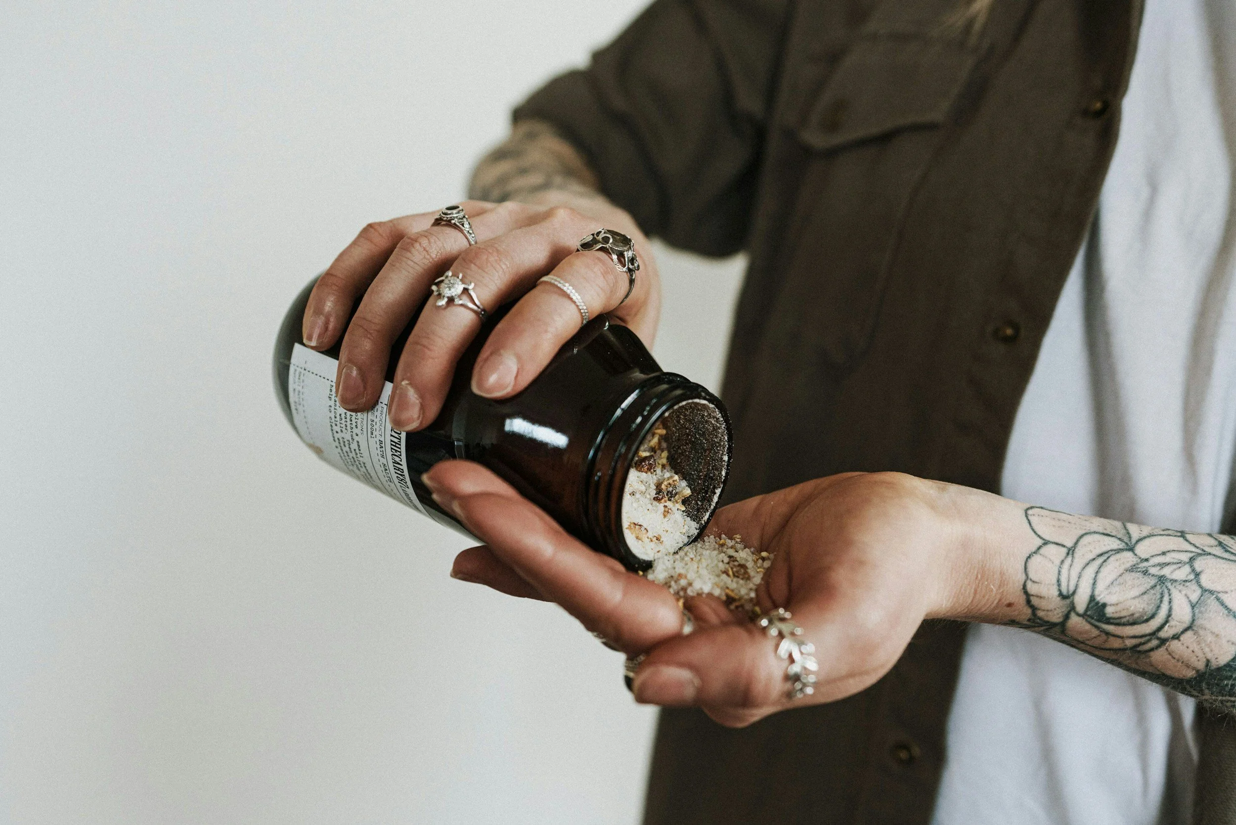 Unpacking the Influencer Hype: Detoxing